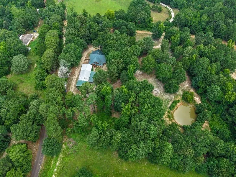 Single Family Residence For Sale in Upshur County , 2226 Holly Road, Gilmer, Texas 75644, 5 Bedrooms, 2 Bathrooms, 2 Garage spaces, 3,384 Sqft, built in 2015, Price $759,000, mls#21344249, Real Estate Agent in Gilmer, Homes For Sale in Upshur county, Homes For Sale in Gilmer, Realtor in Gilmer Texas, Real Estate Brokerage Independent Realty Texas, Luminita Cordes Realtor