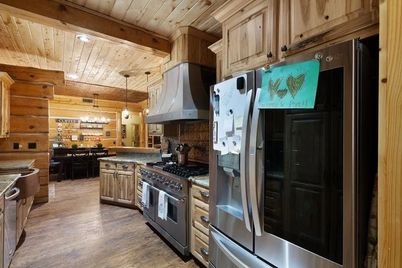 Single Family Residence For Sale in Upshur County , 2226 Holly Road, Gilmer, Texas 75644, 5 Bedrooms, 2 Bathrooms, 2 Garage spaces, 3,384 Sqft, built in 2015, Price $759,000, mls#21344249, Real Estate Agent in Gilmer, Homes For Sale in Upshur county, Homes For Sale in Gilmer, Realtor in Gilmer Texas, Real Estate Brokerage Independent Realty Texas, Luminita Cordes Realtor
