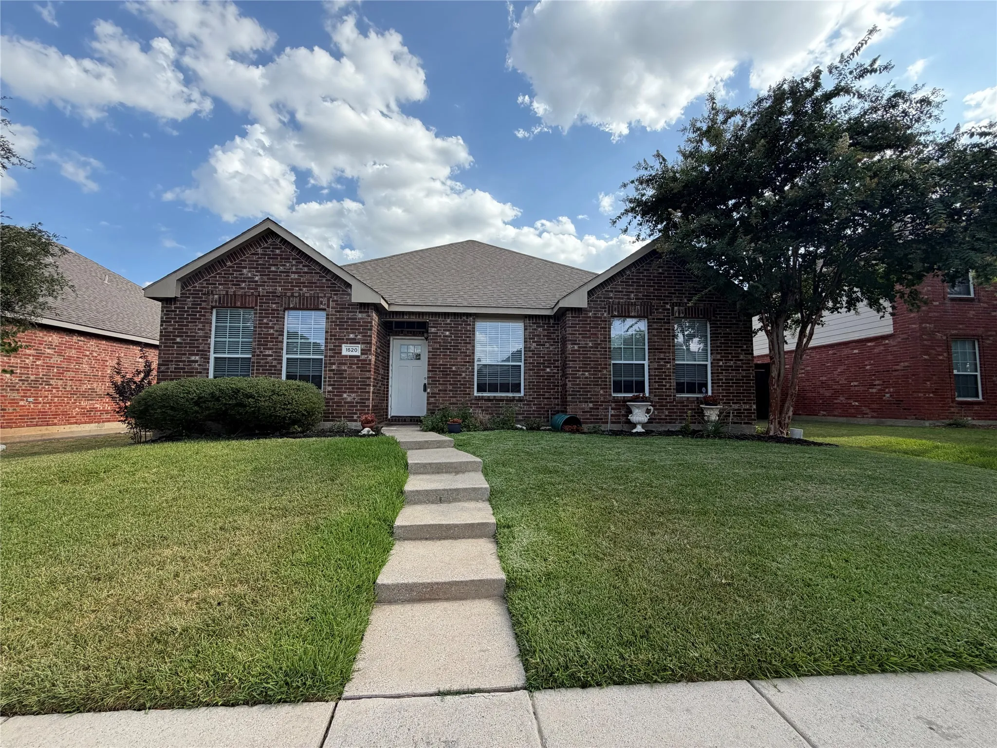 Single Family Residence For Rent in Collin County , 1520 Streams Way, Allen, Texas 75002, 3 Bedroom, 2 Bathroom, 2 Garage spaces, 1,856 Sqft, built in 2002, mls#21344236, Real Estate Agent in Allen, Homes For Rent in Collin county, Homes For Rent in Allen, Realtor in Allen Texas, Real Estate Brokerage Independent Realty Texas, Luminita Cordes Realtor