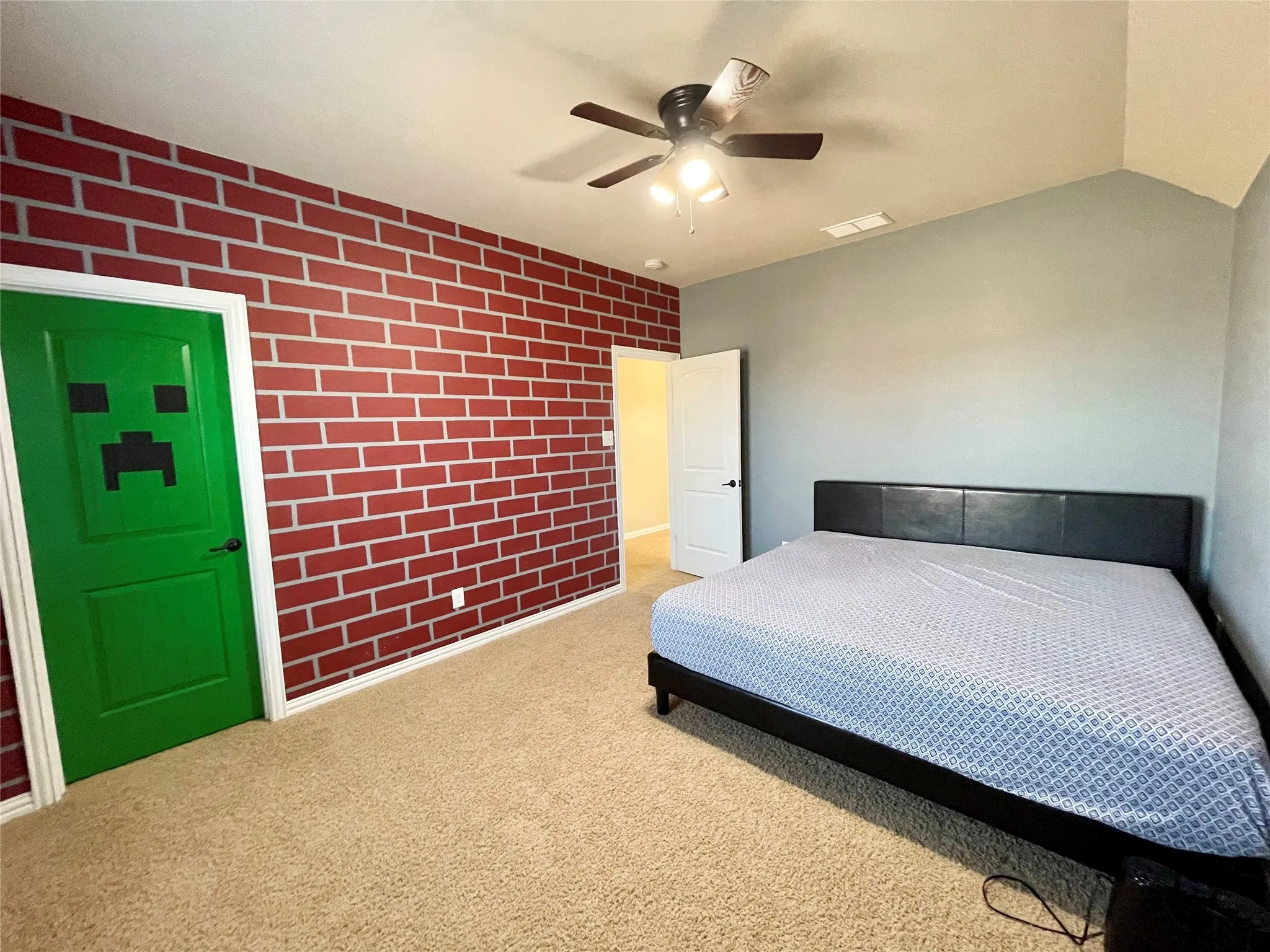 Single Family Residence For Rent in Denton County , 2680 Costa Mesa Drive, Little Elm, Texas 75068, 4 Bedroom, 4 Bathroom, 2 Garage spaces, 3,378 Sqft, built in 2014, mls#21343579, Real Estate Agent in Little Elm, Homes For Rent in Denton county, Homes For Rent in Little Elm, Realtor in Little Elm Texas, Real Estate Brokerage Independent Realty Texas, Luminita Cordes Realtor