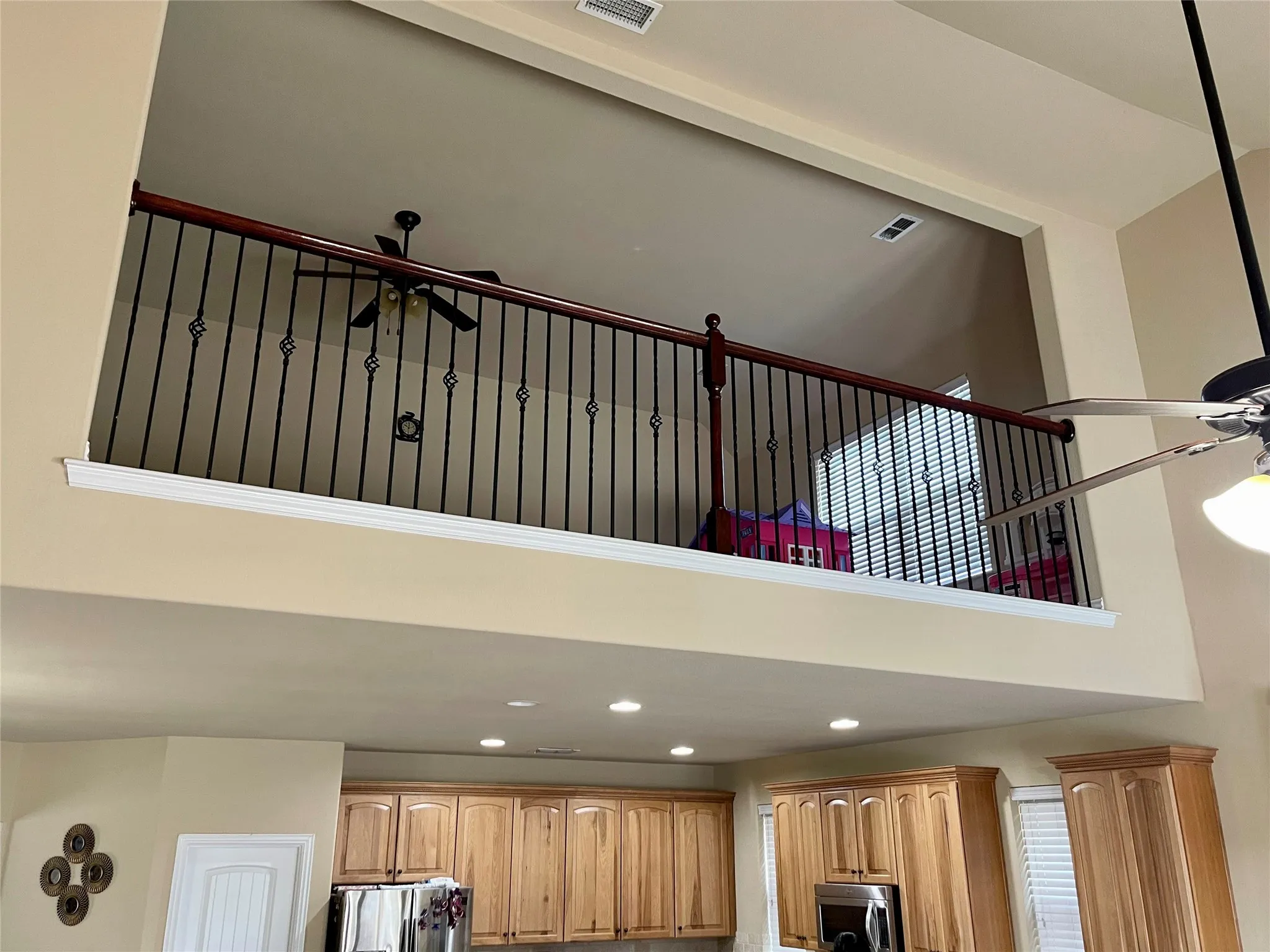 Single Family Residence For Rent in Denton County , 2680 Costa Mesa Drive, Little Elm, Texas 75068, 4 Bedroom, 4 Bathroom, 2 Garage spaces, 3,378 Sqft, built in 2014, mls#21343579, Real Estate Agent in Little Elm, Homes For Rent in Denton county, Homes For Rent in Little Elm, Realtor in Little Elm Texas, Real Estate Brokerage Independent Realty Texas, Luminita Cordes Realtor