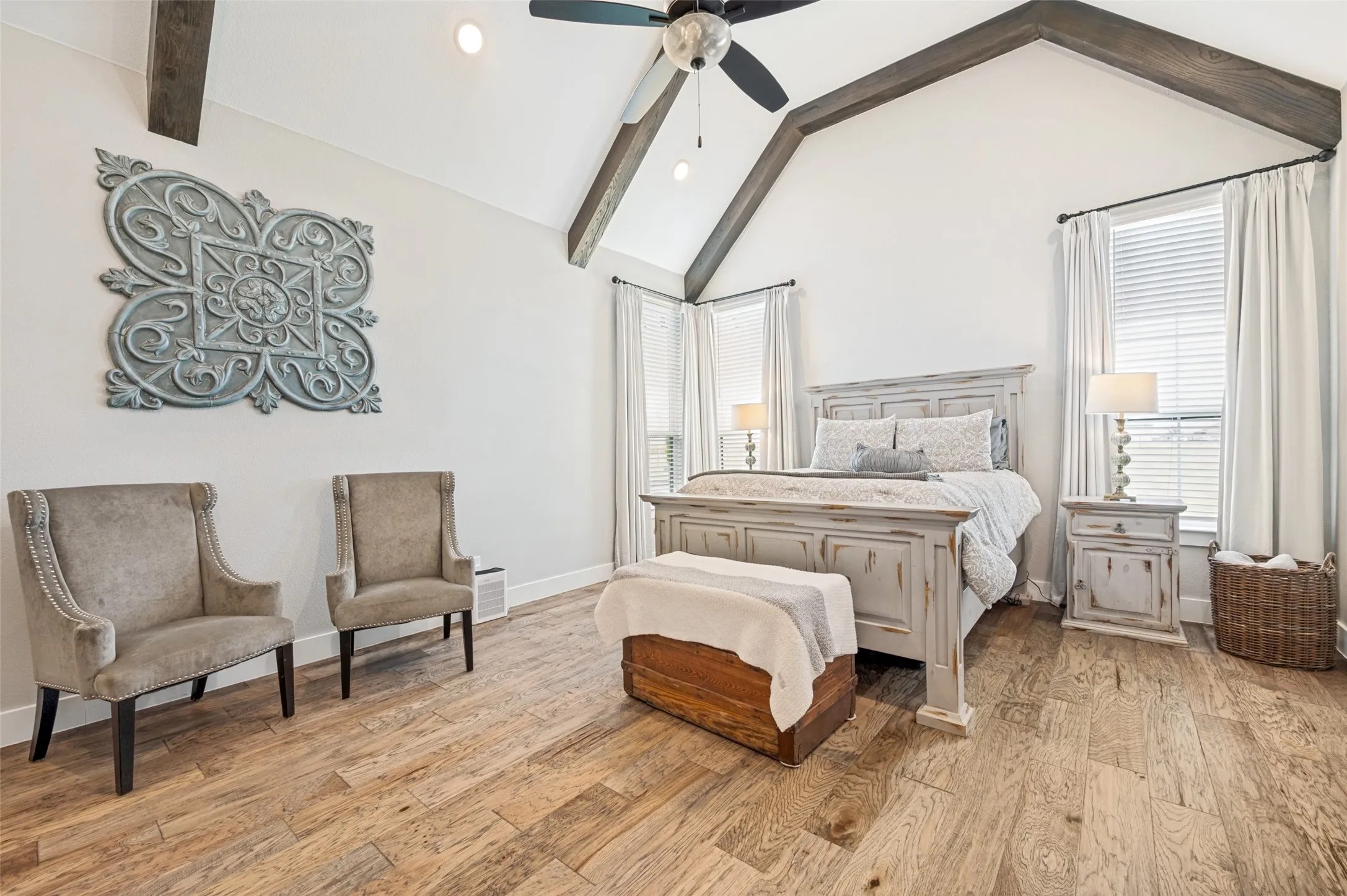 Single Family Residence For Sale in Grayson County , 43 Ohanlon Drive, Van Alstyne, Texas 75495, 4 Bedroom, 3 Bathroom, 3 Garage spaces, 2,782 Sqft, built in 2021, mls#21342007, Real Estate Agent in Van Alstyne, Homes For Sale in Grayson county, Homes For Sale in Van Alstyne, Realtor in Van Alstyne Texas, Real Estate Brokerage Independent Realty Texas, Luminita Cordes Realtor