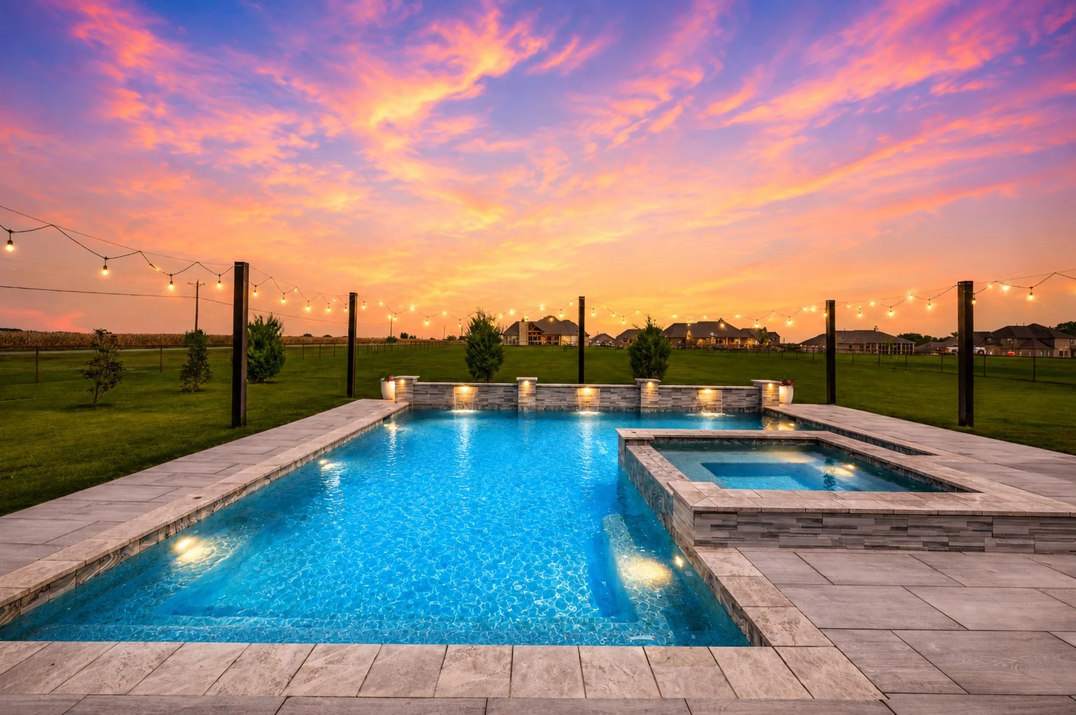 Single Family Residence For Sale in Grayson County , 43 Ohanlon Drive, Van Alstyne, Texas 75495, 4 Bedroom, 3 Bathroom, 3 Garage spaces, 2,782 Sqft, built in 2021, mls#21342007, Real Estate Agent in Van Alstyne, Homes For Sale in Grayson county, Homes For Sale in Van Alstyne, Realtor in Van Alstyne Texas, Real Estate Brokerage Independent Realty Texas, Luminita Cordes Realtor