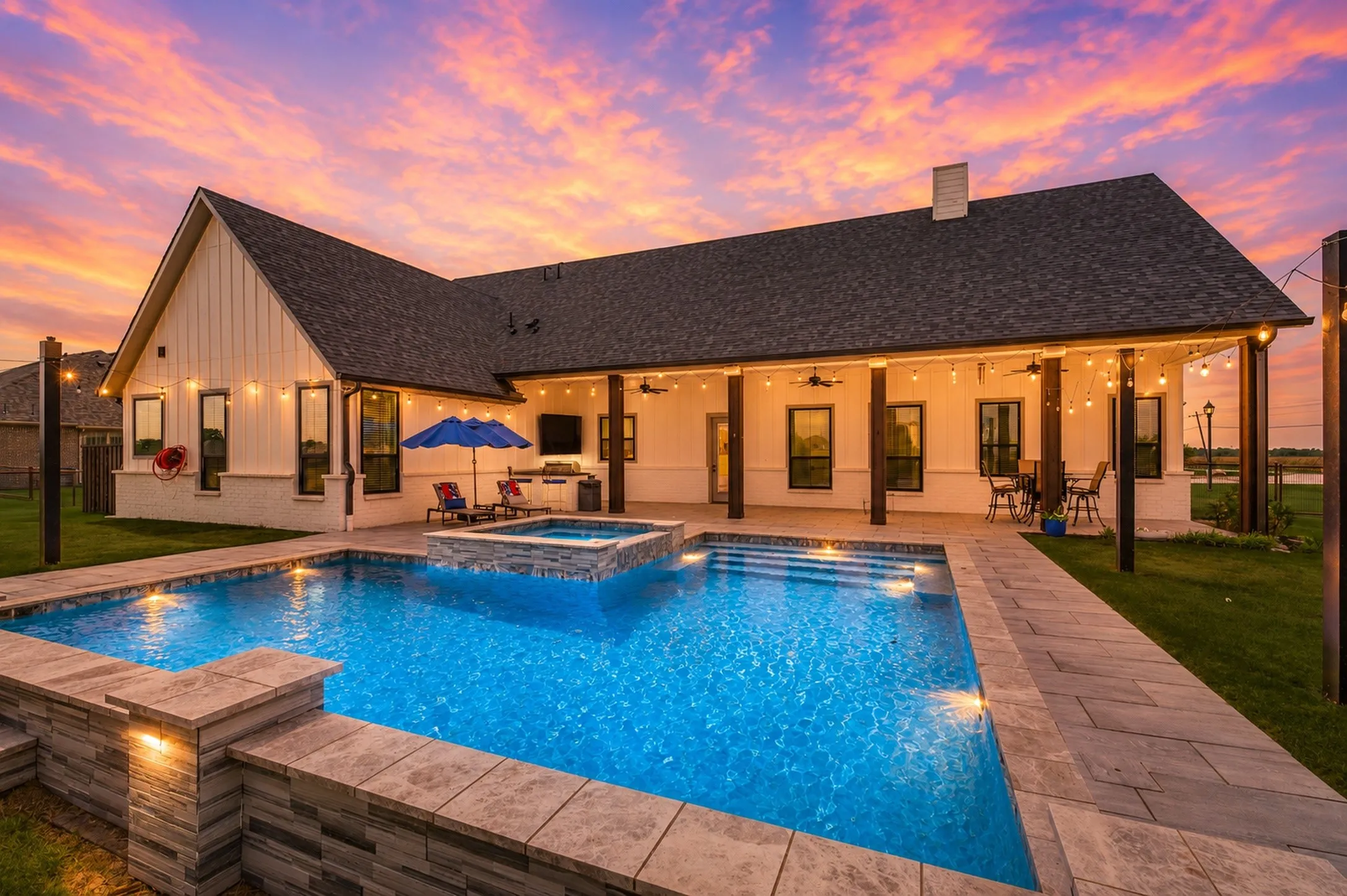 Single Family Residence For Sale in Grayson County , 43 Ohanlon Drive, Van Alstyne, Texas 75495, 4 Bedroom, 3 Bathroom, 3 Garage spaces, 2,782 Sqft, built in 2021, mls#21342007, Real Estate Agent in Van Alstyne, Homes For Sale in Grayson county, Homes For Sale in Van Alstyne, Realtor in Van Alstyne Texas, Real Estate Brokerage Independent Realty Texas, Luminita Cordes Realtor