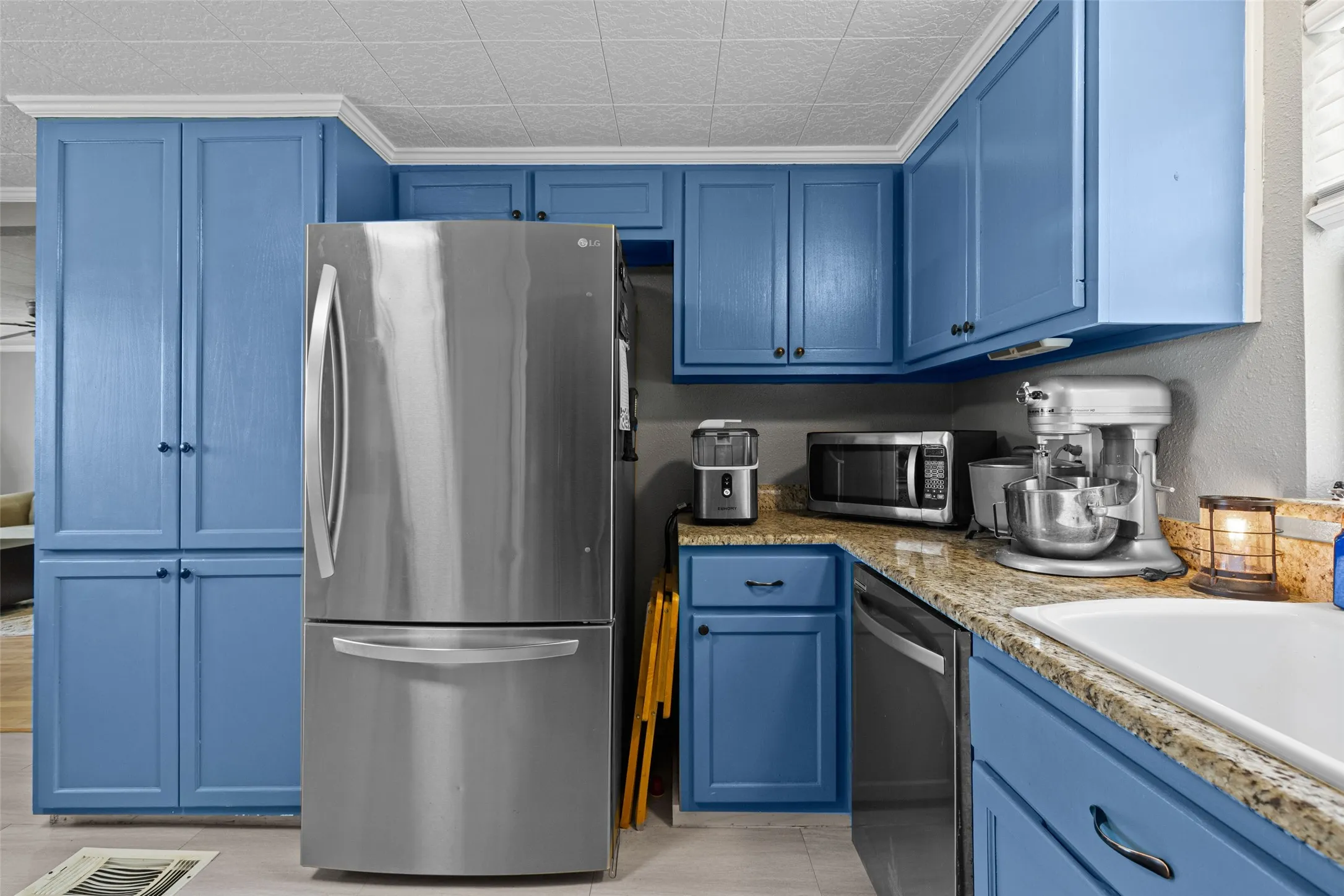 Single Family Residence For Sale in Upshur County , 11932 Wisteria, Ore City, Texas 75683, 2 Bedroom, 1 Bathroom, Garage spaces, 989 Sqft, built in 1990, mls#21344265, Real Estate Agent in Ore City, Homes For Sale in Upshur county, Homes For Sale in Ore City, Realtor in Ore City Texas, Real Estate Brokerage Independent Realty Texas, Luminita Cordes Realtor