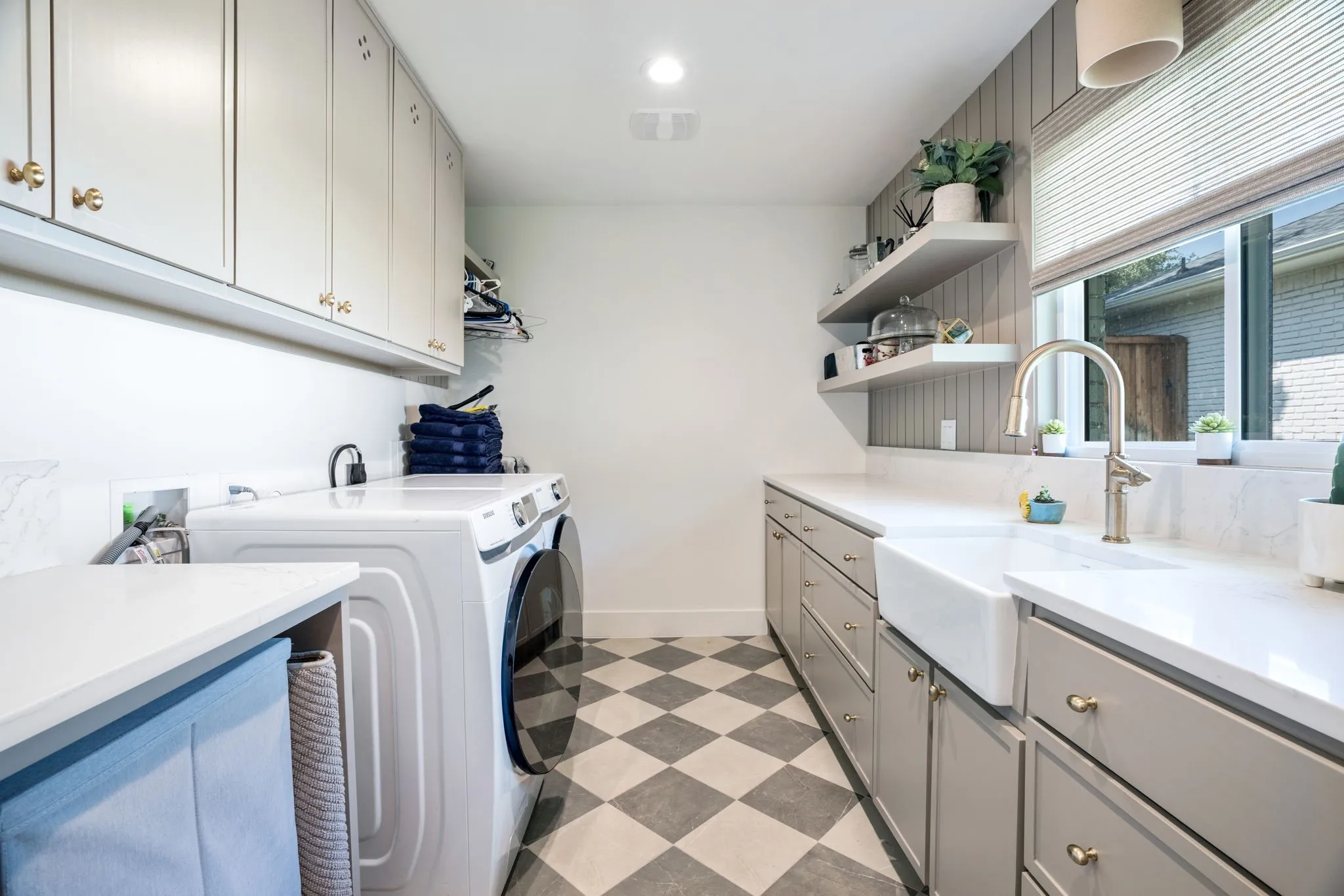 Single Family Residence For Sale in Dallas County , 4316 Rickover Drive, Dallas, Texas 75244, 4 Bedroom, 4 Bathroom, 3 Garage spaces, 3,386 Sqft, built in 2024, mls#21335841, Real Estate Agent in Dallas, Homes For Sale in Dallas county, Homes For Sale in Dallas, Realtor in Dallas Texas, Real Estate Brokerage Independent Realty Texas, Luminita Cordes Realtor