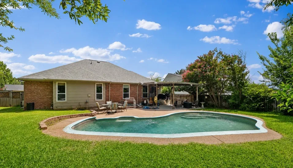 Single Family Residence For Sale in Tarrant County , 6705 Fair Oaks Drive, North Richland Hills, Texas 76182, 4 Bedroom, 2 Bathroom, 2 Garage spaces, 2,831 Sqft, built in 1985, Price $440,000, mls#21344272, Real Estate Agent in North Richland Hills, Homes For Sale in Tarrant county, Homes For Sale in North Richland Hills, Realtor in North Richland Hills Texas, Real Estate Brokerage Independent Realty Texas, Luminita Cordes Realtor