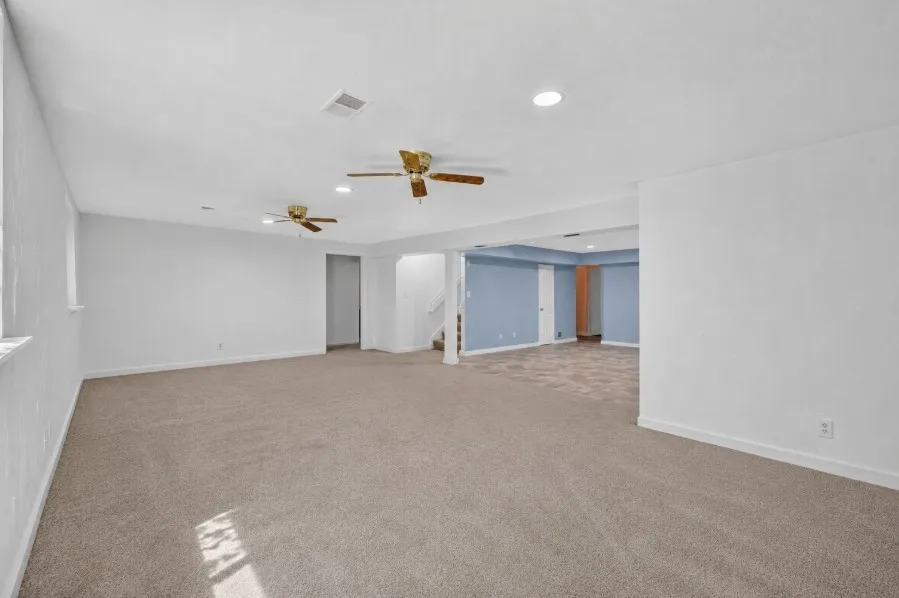 Single Family Residence For Sale in Tarrant County , 6705 Fair Oaks Drive, North Richland Hills, Texas 76182, 4 Bedroom, 2 Bathroom, 2 Garage spaces, 2,831 Sqft, built in 1985, Price $440,000, mls#21344272, Real Estate Agent in North Richland Hills, Homes For Sale in Tarrant county, Homes For Sale in North Richland Hills, Realtor in North Richland Hills Texas, Real Estate Brokerage Independent Realty Texas, Luminita Cordes Realtor