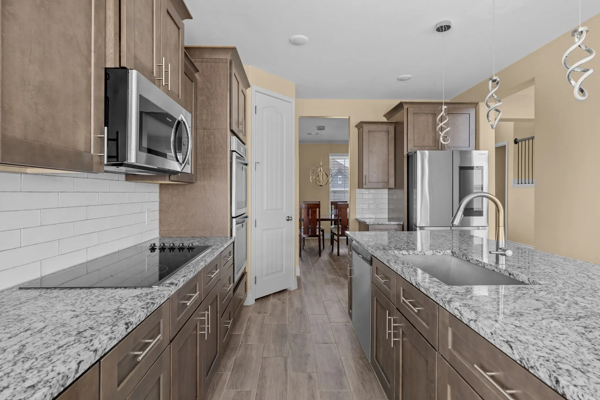 Single Family Residence For Sale in Bell County , 7601 Silver Drive, Killeen, Texas 76542, 4 Bedroom, 4 Bathroom, 2 Garage spaces, 3,115 Sqft, built in 2022, mls#21341768, Real Estate Agent in Killeen, Homes For Sale in Bell county, Homes For Sale in Killeen, Realtor in Killeen Texas, Real Estate Brokerage Independent Realty Texas, Luminita Cordes Realtor