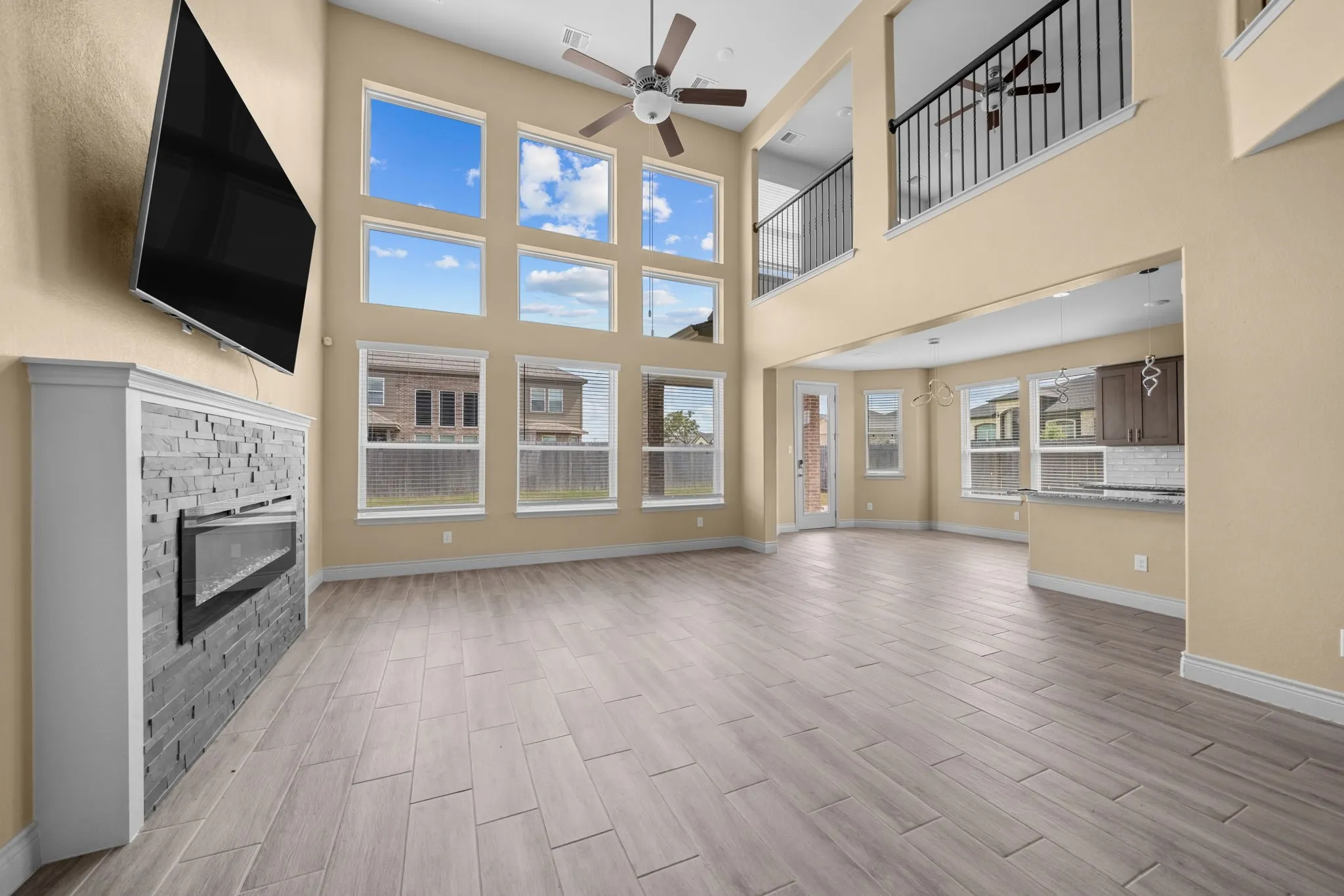 Single Family Residence For Sale in Bell County , 7601 Silver Drive, Killeen, Texas 76542, 4 Bedroom, 4 Bathroom, 2 Garage spaces, 3,115 Sqft, built in 2022, mls#21341768, Real Estate Agent in Killeen, Homes For Sale in Bell county, Homes For Sale in Killeen, Realtor in Killeen Texas, Real Estate Brokerage Independent Realty Texas, Luminita Cordes Realtor