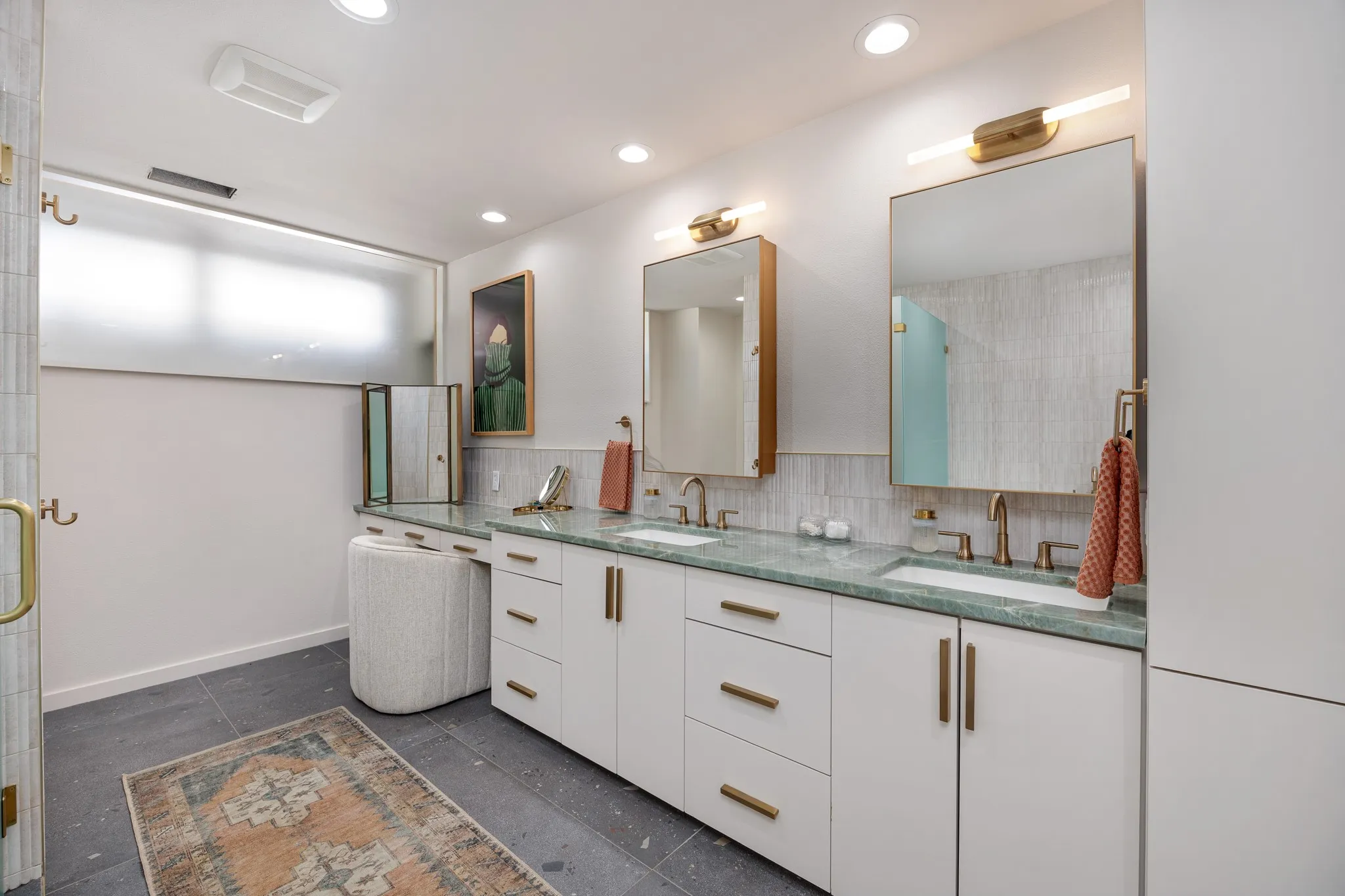 Single Family Residence For Sale in Smith County , 2806 S Keaton Avenue, Tyler, Texas 75701, 5 Bedrooms, 5 Bathrooms, Garage spaces, 4,500 Sqft, built in 1949, Price $1,198,000, mls#21344277, Real Estate Agent in Tyler, Homes For Sale in Smith county, Homes For Sale in Tyler, Realtor in Tyler Texas, Real Estate Brokerage Independent Realty Texas, Luminita Cordes Realtor