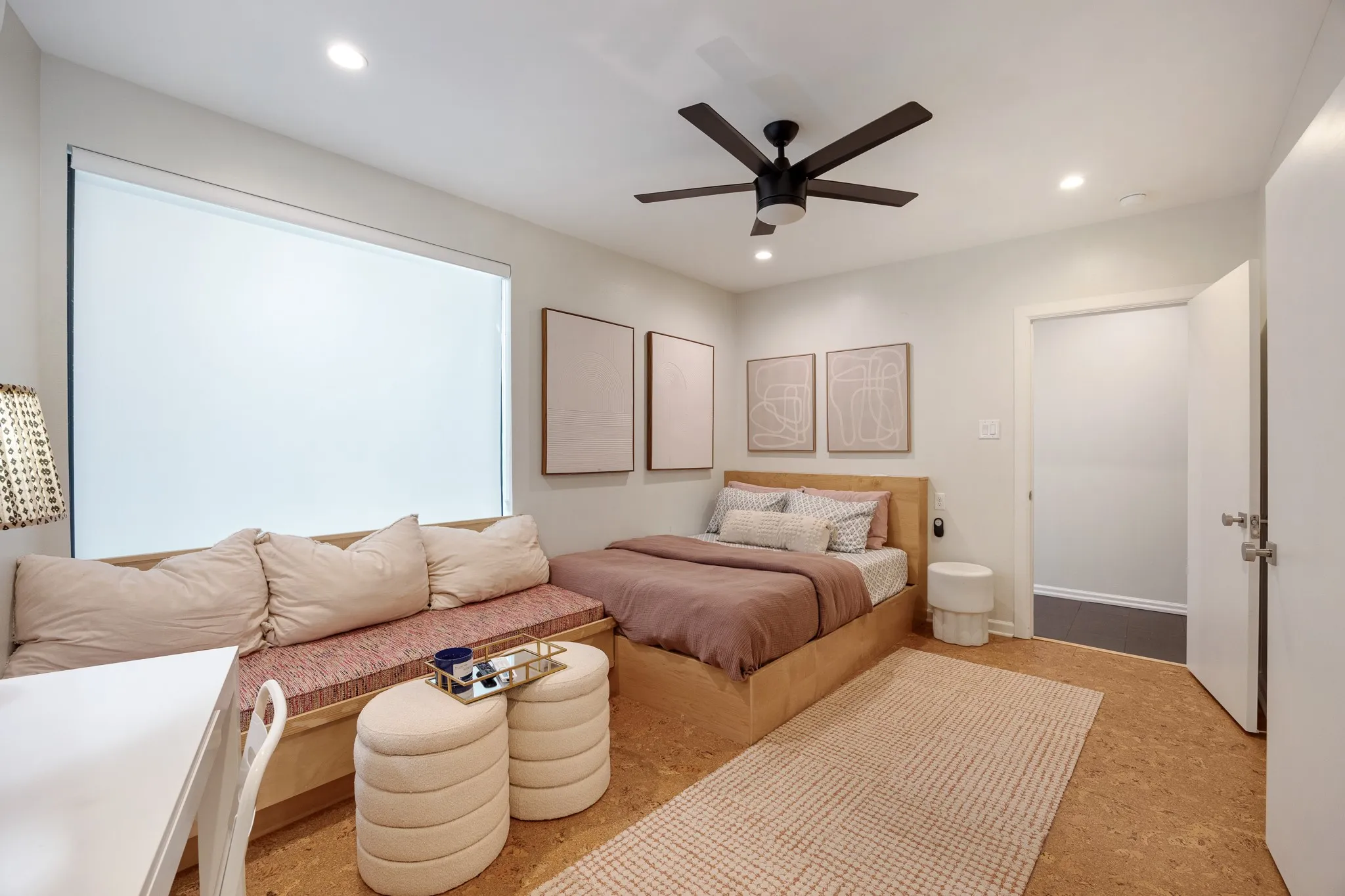 Single Family Residence For Sale in Smith County , 2806 S Keaton Avenue, Tyler, Texas 75701, 5 Bedrooms, 5 Bathrooms, Garage spaces, 4,500 Sqft, built in 1949, Price $1,198,000, mls#21344277, Real Estate Agent in Tyler, Homes For Sale in Smith county, Homes For Sale in Tyler, Realtor in Tyler Texas, Real Estate Brokerage Independent Realty Texas, Luminita Cordes Realtor