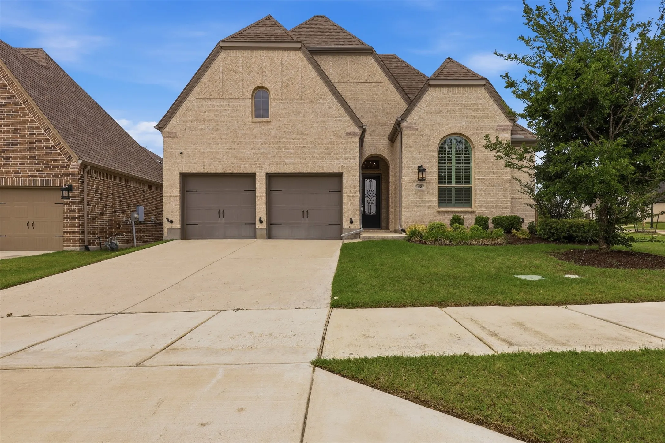 Single Family Residence For Sale in Tarrant County , 6028 Firefox Lane, Fort Worth, Texas 76123, 4 Bedroom, 3 Bathroom, 2 Garage spaces, 2,209 Sqft, built in 2020, mls#21343248, Real Estate Agent in Fort Worth, Homes For Sale in Tarrant county, Homes For Sale in Fort Worth, Realtor in Fort Worth Texas, Real Estate Brokerage Independent Realty Texas, Luminita Cordes Realtor