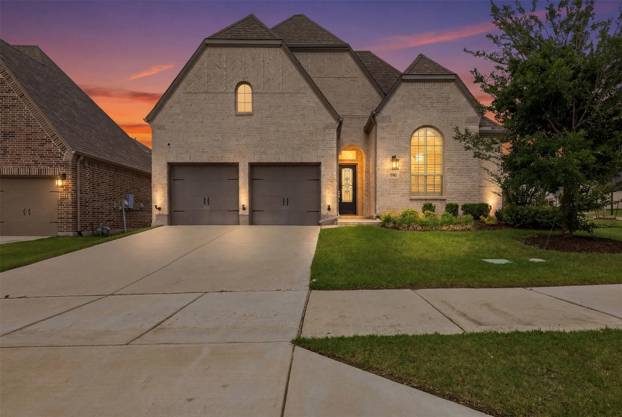 Single Family Residence For Sale in Tarrant County , 6028 Firefox Lane, Fort Worth, Texas 76123, 4 Bedroom, 3 Bathroom, 2 Garage spaces, 2,209 Sqft, built in 2020, mls#21343248, Real Estate Agent in Fort Worth, Homes For Sale in Tarrant county, Homes For Sale in Fort Worth, Realtor in Fort Worth Texas, Real Estate Brokerage Independent Realty Texas, Luminita Cordes Realtor