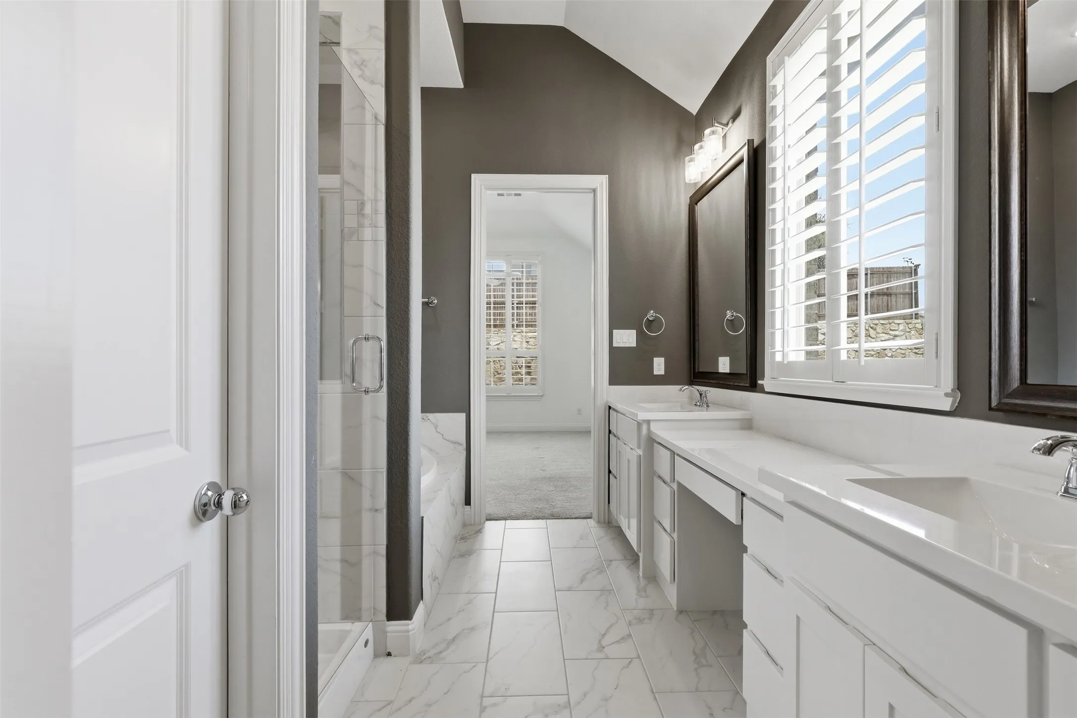 Single Family Residence For Sale in Tarrant County , 6028 Firefox Lane, Fort Worth, Texas 76123, 4 Bedroom, 3 Bathroom, 2 Garage spaces, 2,209 Sqft, built in 2020, mls#21343248, Real Estate Agent in Fort Worth, Homes For Sale in Tarrant county, Homes For Sale in Fort Worth, Realtor in Fort Worth Texas, Real Estate Brokerage Independent Realty Texas, Luminita Cordes Realtor