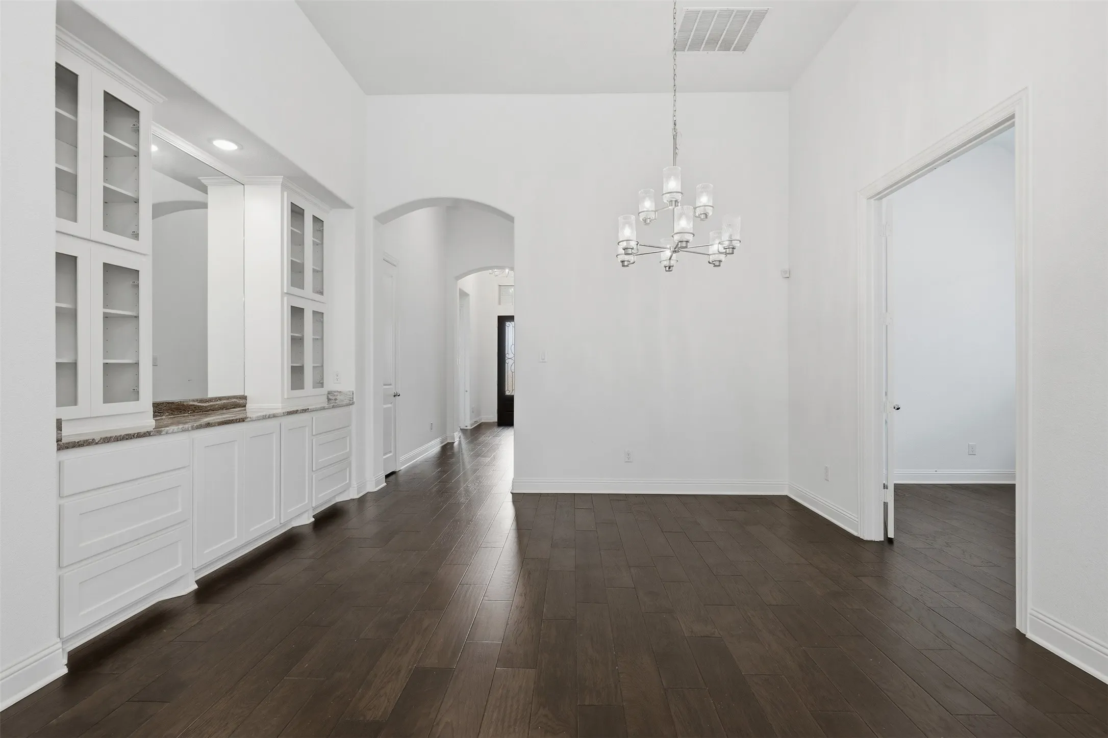 Single Family Residence For Sale in Tarrant County , 6028 Firefox Lane, Fort Worth, Texas 76123, 4 Bedroom, 3 Bathroom, 2 Garage spaces, 2,209 Sqft, built in 2020, mls#21343248, Real Estate Agent in Fort Worth, Homes For Sale in Tarrant county, Homes For Sale in Fort Worth, Realtor in Fort Worth Texas, Real Estate Brokerage Independent Realty Texas, Luminita Cordes Realtor