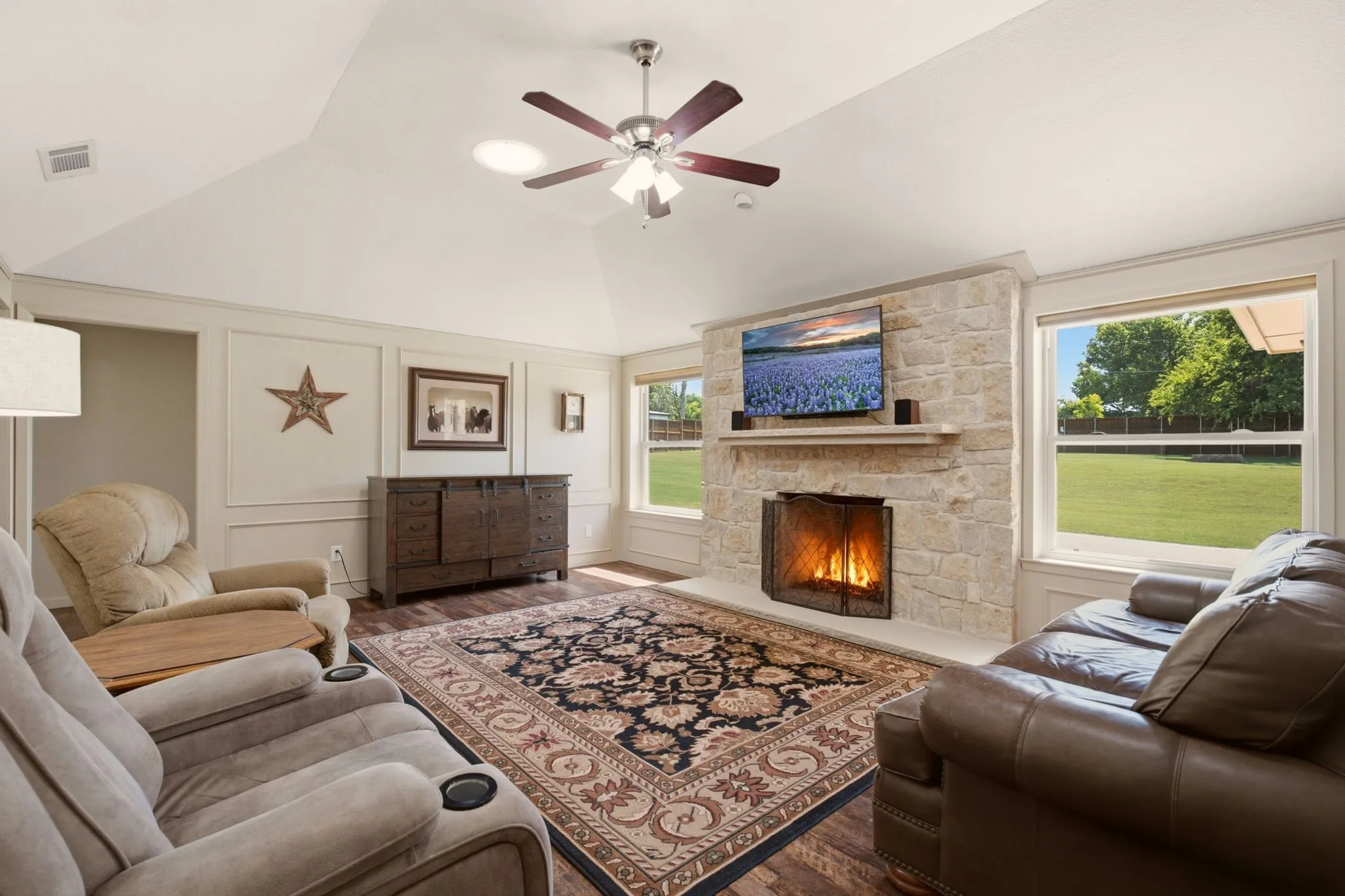 Single Family Residence For Sale in Collin County , 220 Dale Drive, New Hope, Texas 75071, 3 Bedroom, 2 Bathroom, 4 Garage spaces, 1,853 Sqft, built in 1984, mls#21344283, Real Estate Agent in New Hope, Homes For Sale in Collin county, Homes For Sale in New Hope, Realtor in New Hope Texas, Real Estate Brokerage Independent Realty Texas, Luminita Cordes Realtor
