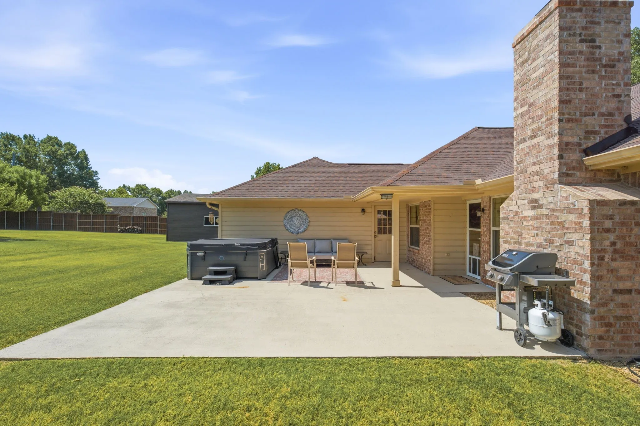 Single Family Residence For Sale in Collin County , 220 Dale Drive, New Hope, Texas 75071, 3 Bedroom, 2 Bathroom, 4 Garage spaces, 1,853 Sqft, built in 1984, mls#21344283, Real Estate Agent in New Hope, Homes For Sale in Collin county, Homes For Sale in New Hope, Realtor in New Hope Texas, Real Estate Brokerage Independent Realty Texas, Luminita Cordes Realtor