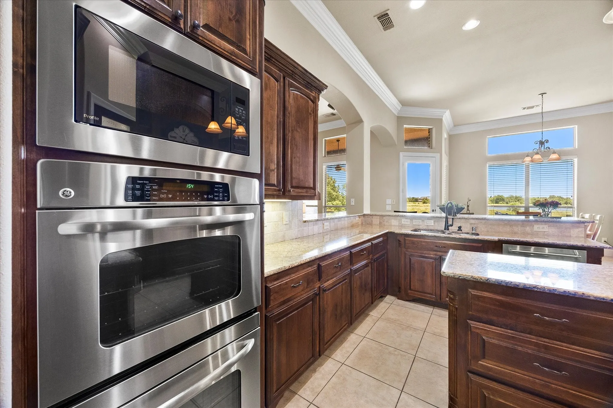 Single Family Residence For Sale in Rockwall County , 12 Granite Ridge Drive, Mclendon Chisholm, Texas 75032, 4 Bedroom, 5 Bathroom, 6 Garage spaces, 4,110 Sqft, built in 2007, mls#21343299, Real Estate Agent in Mclendon Chisholm, Homes For Sale in Rockwall county, Homes For Sale in Mclendon Chisholm, Realtor in Mclendon Chisholm Texas, Real Estate Brokerage Independent Realty Texas, Luminita Cordes Realtor