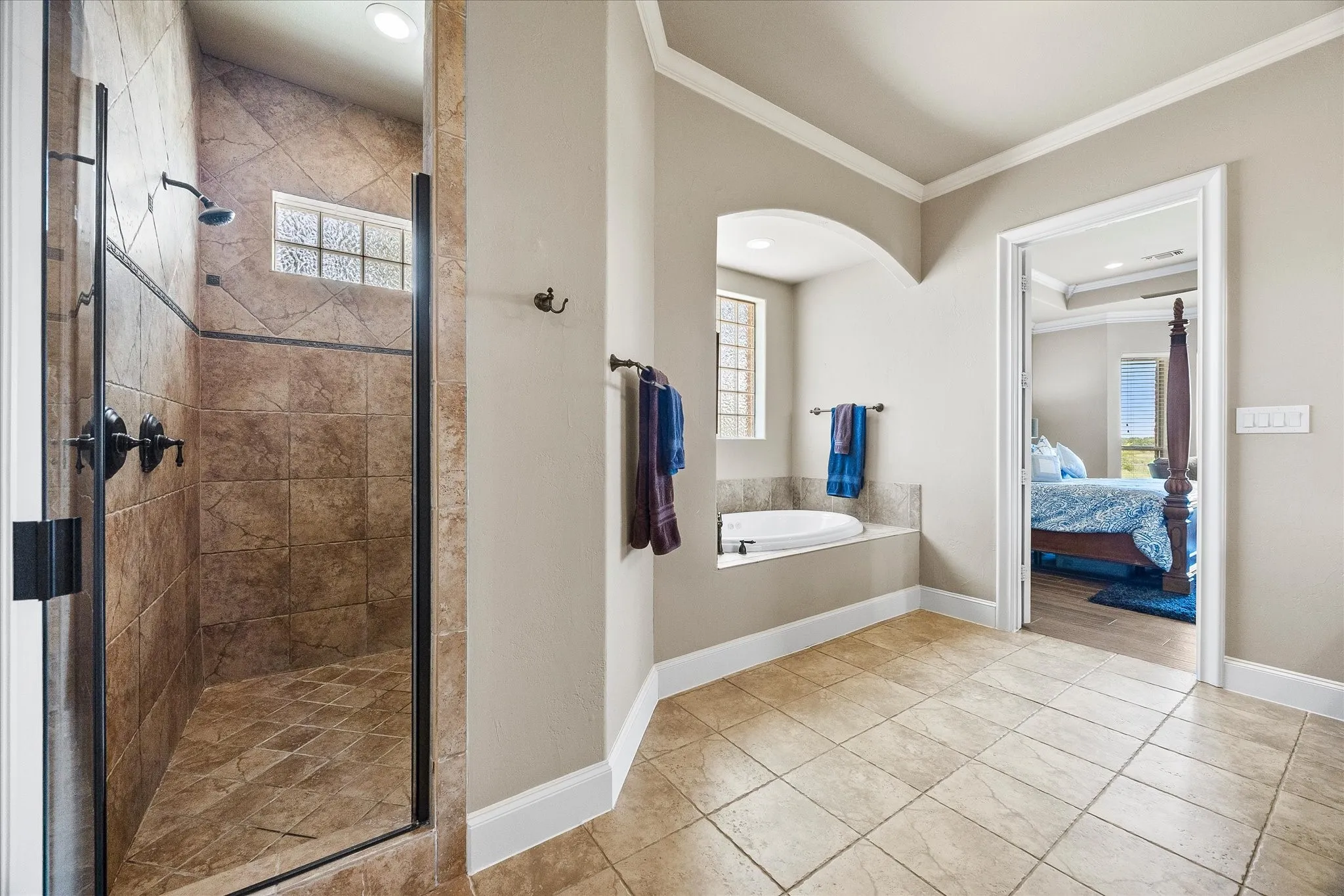 Single Family Residence For Sale in Rockwall County , 12 Granite Ridge Drive, Mclendon Chisholm, Texas 75032, 4 Bedroom, 5 Bathroom, 6 Garage spaces, 4,110 Sqft, built in 2007, mls#21343299, Real Estate Agent in Mclendon Chisholm, Homes For Sale in Rockwall county, Homes For Sale in Mclendon Chisholm, Realtor in Mclendon Chisholm Texas, Real Estate Brokerage Independent Realty Texas, Luminita Cordes Realtor