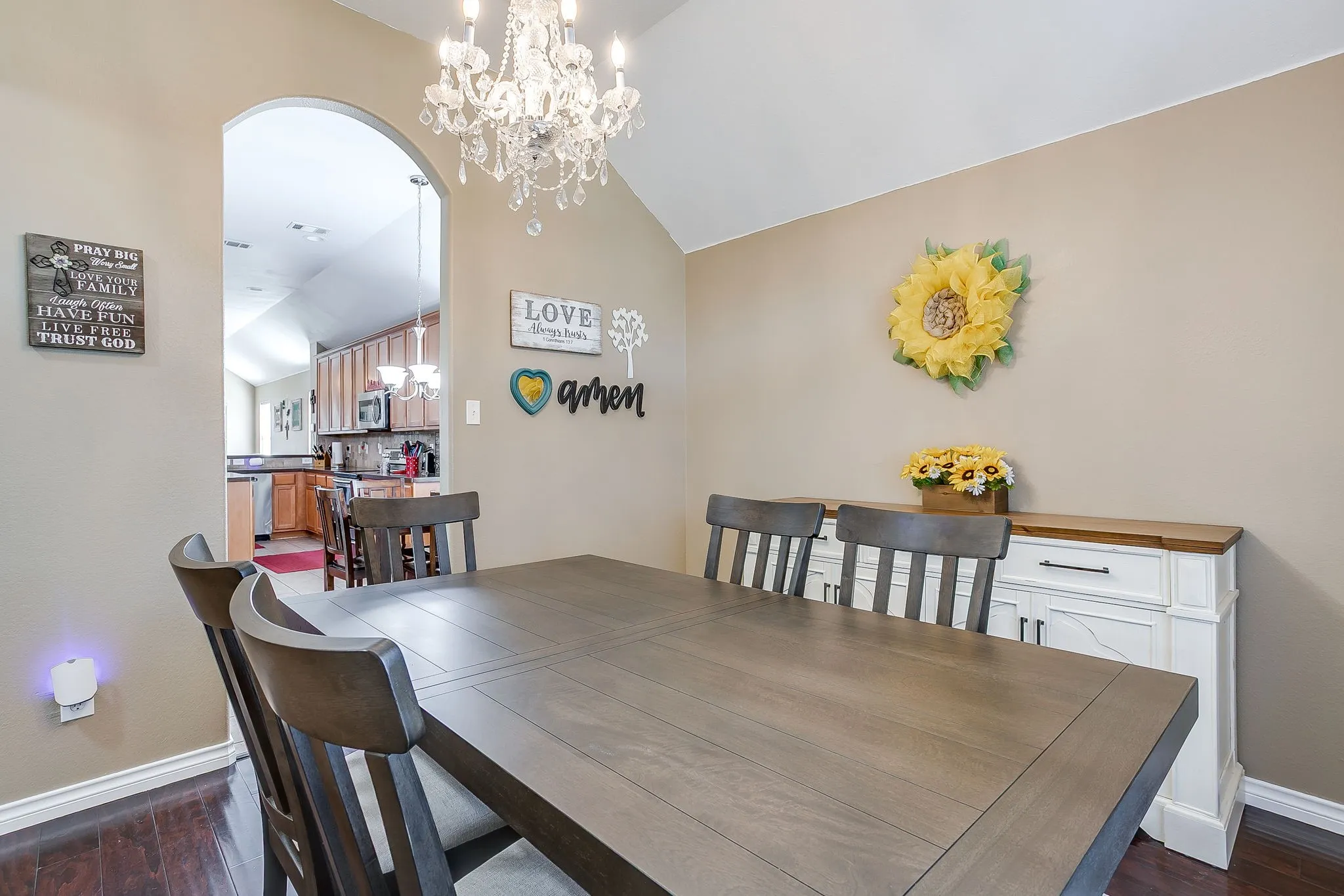 Single Family Residence For Sale in Tarrant County , 1337 Constance Drive, Fort Worth, Texas 76131, 4 Bedroom, 2 Bathroom, 2 Garage spaces, 1,856 Sqft, built in 2005, mls#21342735, Real Estate Agent in Fort Worth, Homes For Sale in Tarrant county, Homes For Sale in Fort Worth, Realtor in Fort Worth Texas, Real Estate Brokerage Independent Realty Texas, Luminita Cordes Realtor