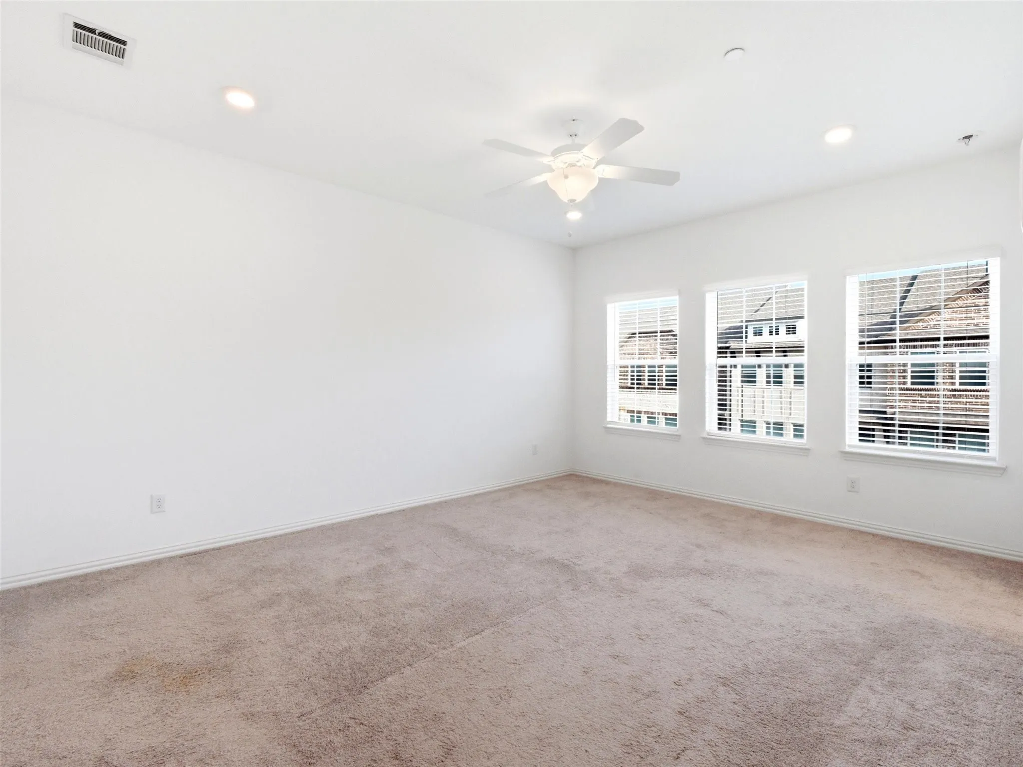 Townhouse For Sale in Collin County , 1070 Keene Ridge Drive, Allen, Texas 75013, 3 Bedroom, 3 Bathroom, 2 Garage spaces, 1,691 Sqft, built in 2023, Price $390,000, mls#21343389, Real Estate Agent in Allen, Homes For Sale in Collin county, Homes For Sale in Allen, Realtor in Allen Texas, Real Estate Brokerage Independent Realty Texas, Luminita Cordes Realtor