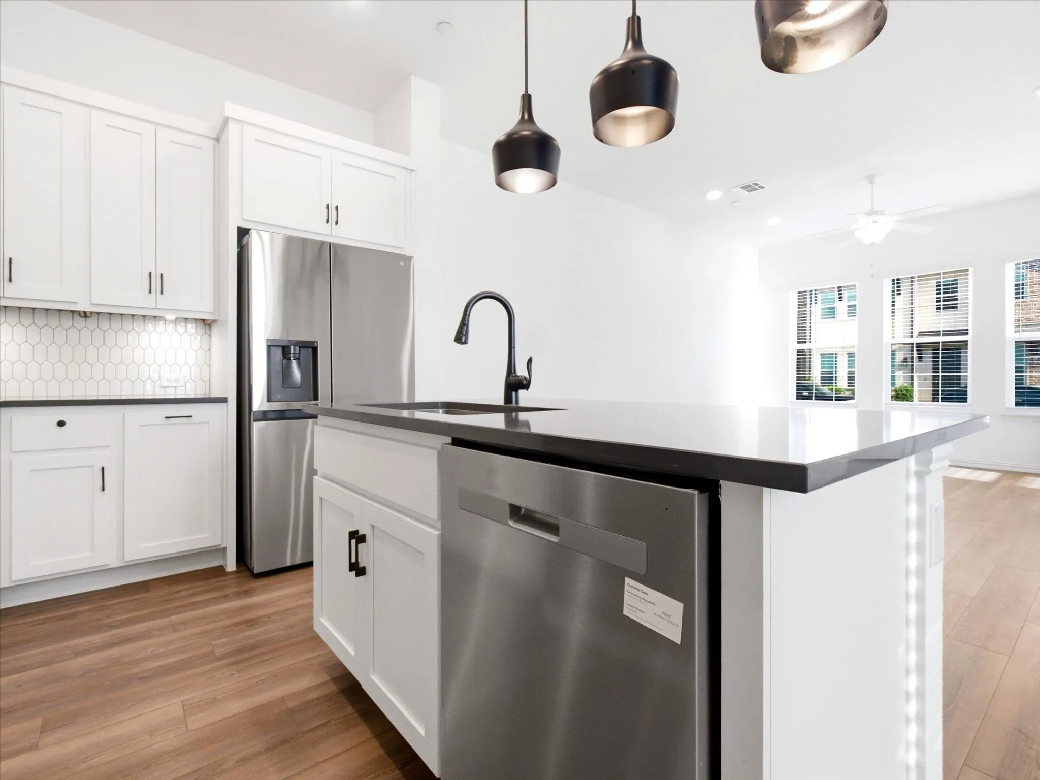 Townhouse For Sale in Collin County , 1070 Keene Ridge Drive, Allen, Texas 75013, 3 Bedroom, 3 Bathroom, 2 Garage spaces, 1,691 Sqft, built in 2023, Price $390,000, mls#21343389, Real Estate Agent in Allen, Homes For Sale in Collin county, Homes For Sale in Allen, Realtor in Allen Texas, Real Estate Brokerage Independent Realty Texas, Luminita Cordes Realtor