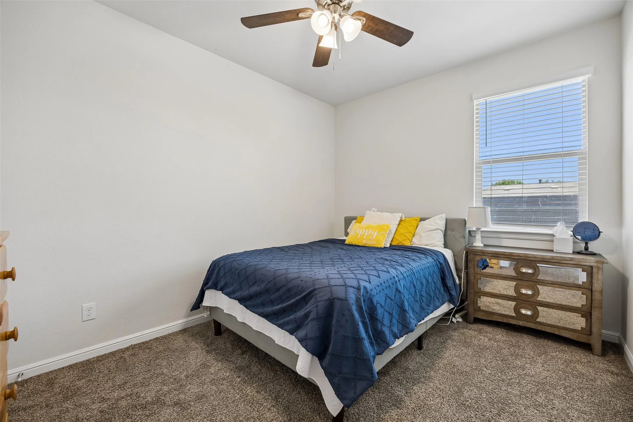 Single Family Residence For Sale in Tarrant County , 523 Harbor Drive, Azle, Texas 76020, 4 Bedroom, 3 Bathroom, 2 Garage spaces, 2,507 Sqft, built in 2020, mls#21342551, Real Estate Agent in Azle, Homes For Sale in Tarrant county, Homes For Sale in Azle, Realtor in Azle Texas, Real Estate Brokerage Independent Realty Texas, Luminita Cordes Realtor