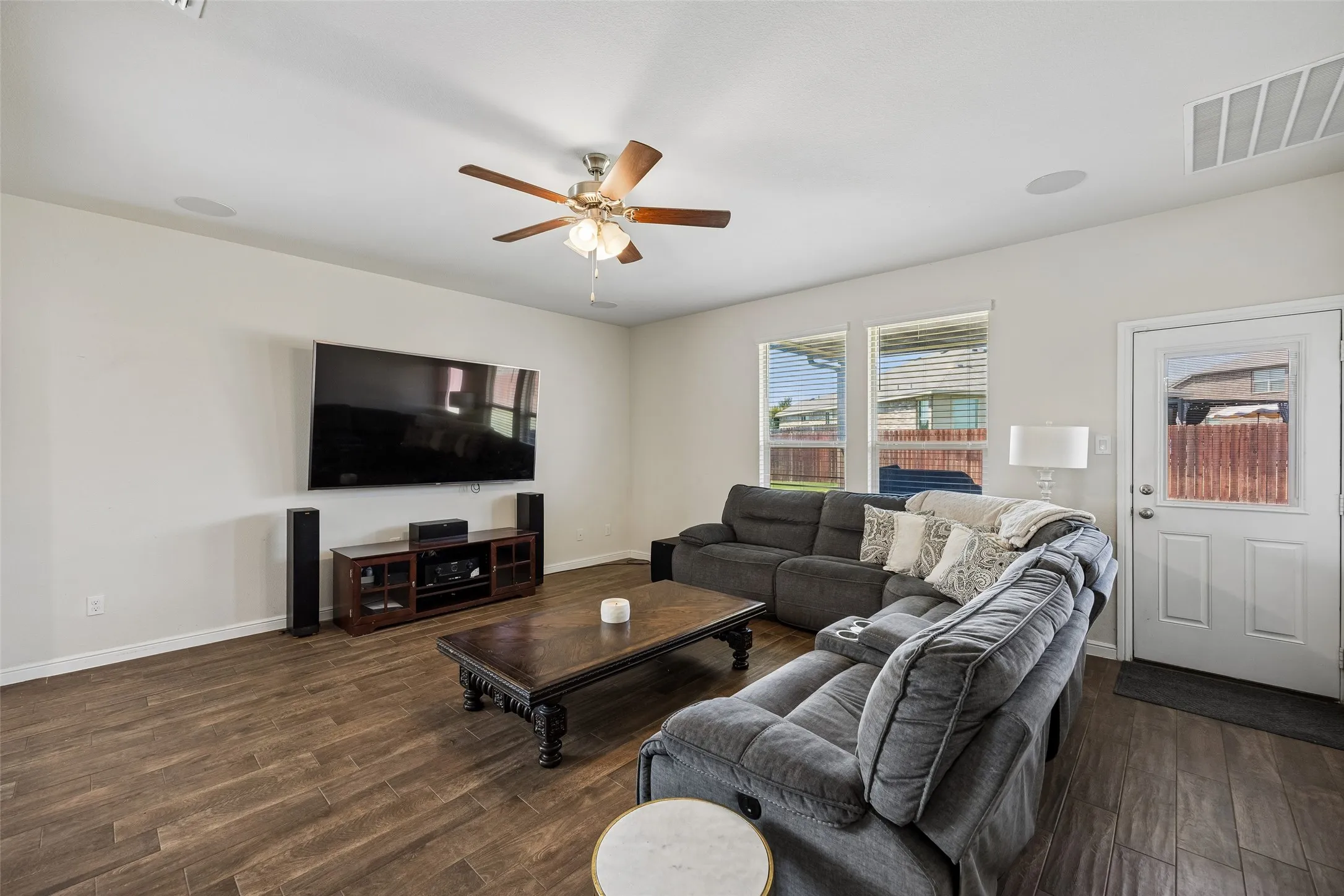 Single Family Residence For Sale in Tarrant County , 523 Harbor Drive, Azle, Texas 76020, 4 Bedroom, 3 Bathroom, 2 Garage spaces, 2,507 Sqft, built in 2020, mls#21342551, Real Estate Agent in Azle, Homes For Sale in Tarrant county, Homes For Sale in Azle, Realtor in Azle Texas, Real Estate Brokerage Independent Realty Texas, Luminita Cordes Realtor