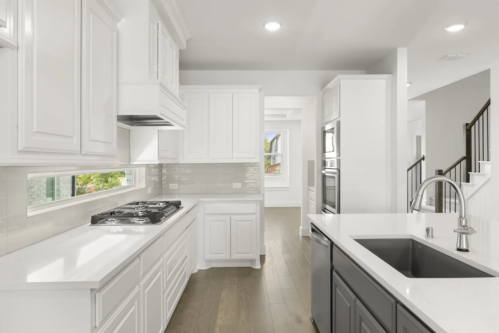 11. 8504 Cross Timber - Kitchen (4)
