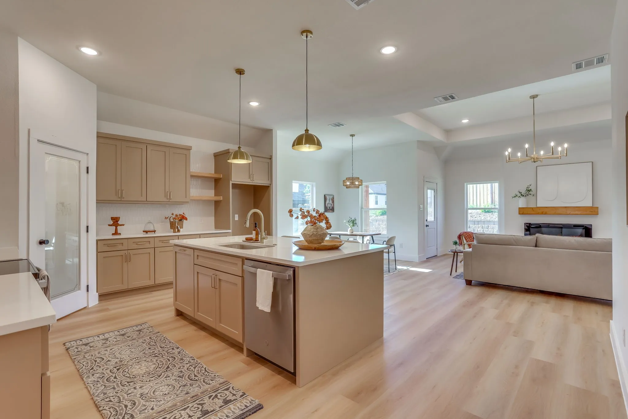 Single Family Residence For Sale in Tarrant County , 5229 Humbert Avenue, Fort Worth, Texas 76107, 4 Bedroom, 2 Bathroom, 2 Garage spaces, 1,826 Sqft, built in 2026, mls#21343279, Real Estate Agent in Fort Worth, Homes For Sale in Tarrant county, Homes For Sale in Fort Worth, Realtor in Fort Worth Texas, Real Estate Brokerage Independent Realty Texas, Luminita Cordes Realtor