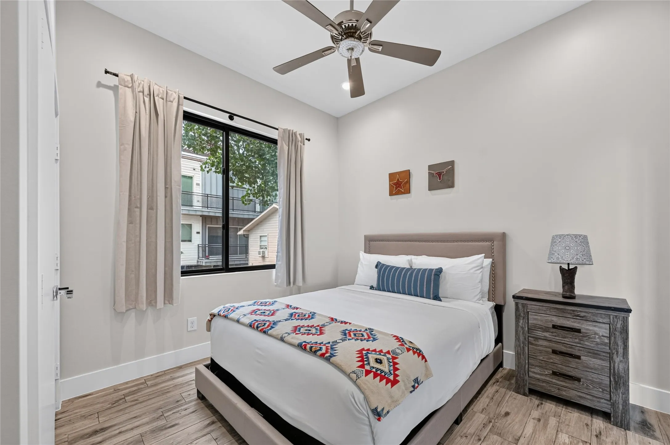 Townhouse For Rent in Dallas County , 410 Melba Street 4, Dallas, Texas 75208, 3 Bedrooms, 3 Bathrooms, 2 Garage spaces, 2,158 Sqft, built in 2018, Price $5,000, mls#21343714, Real Estate Agent in Dallas, Homes For Rent in Dallas county, Homes For Rent in Dallas, Realtor in Dallas Texas, Real Estate Brokerage Independent Realty Texas, Luminita Cordes Realtor