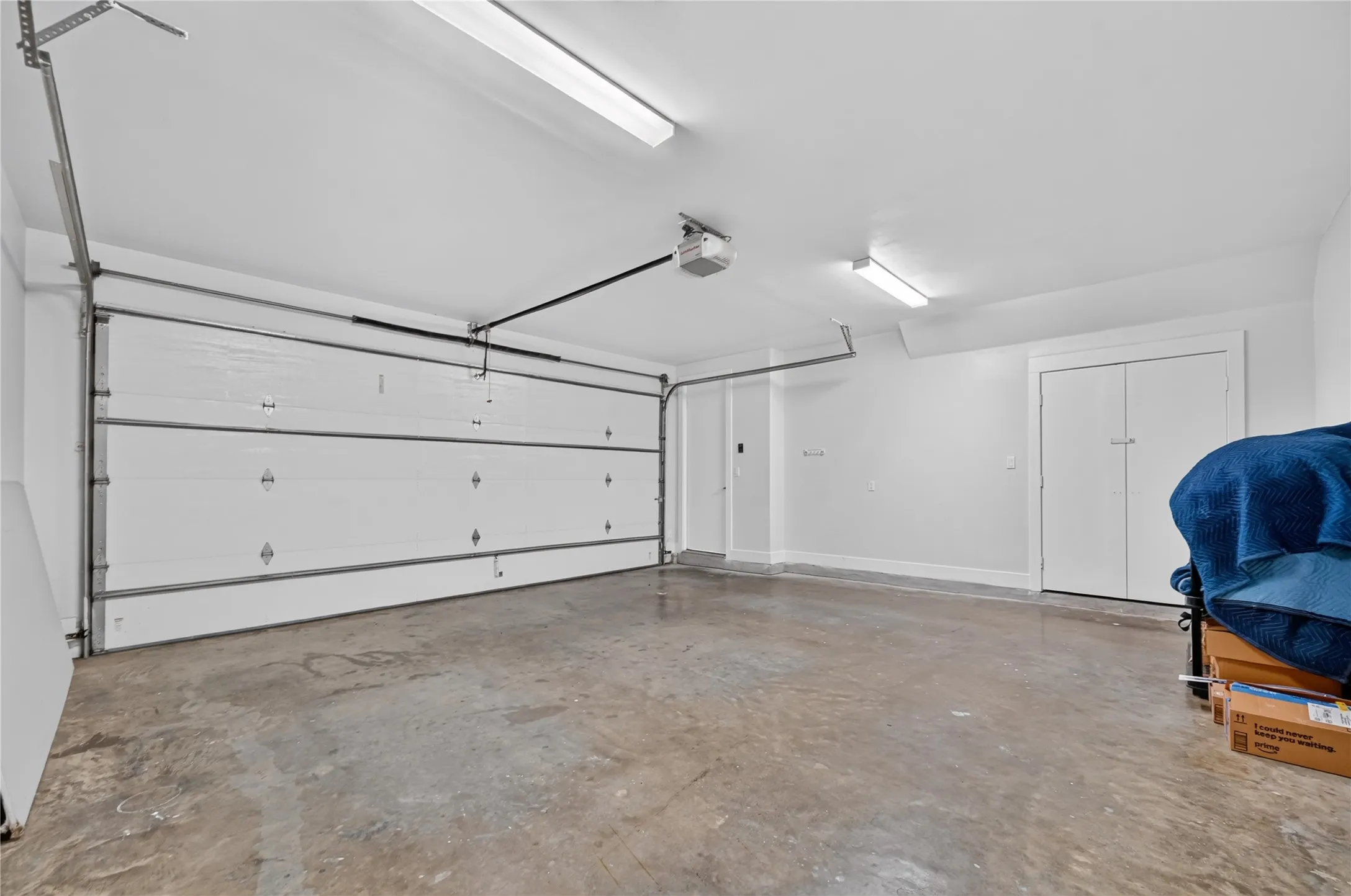 Townhouse For Rent in Dallas County , 410 Melba Street 4, Dallas, Texas 75208, 3 Bedrooms, 3 Bathrooms, 2 Garage spaces, 2,158 Sqft, built in 2018, Price $5,000, mls#21343714, Real Estate Agent in Dallas, Homes For Rent in Dallas county, Homes For Rent in Dallas, Realtor in Dallas Texas, Real Estate Brokerage Independent Realty Texas, Luminita Cordes Realtor