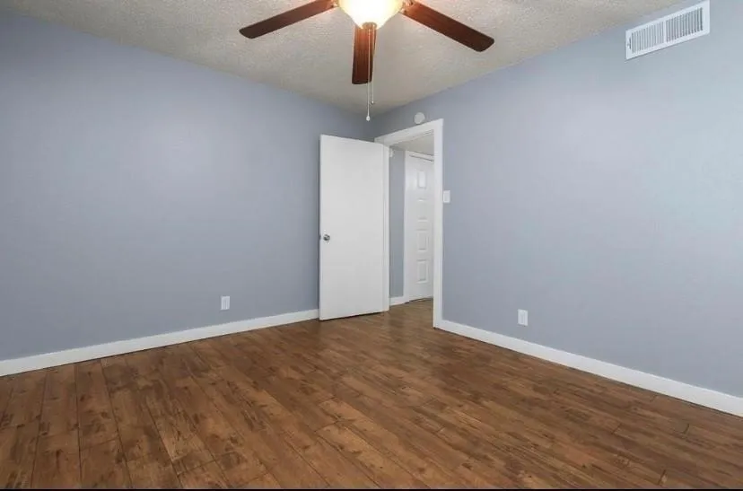 Condominium For Rent in Collin County , 4748 Old Bent Tree Lane 1505, Dallas, Texas 75287, 1 Bedroom, 1 Bathroom, Garage spaces, 527 Sqft, built in 1985, mls#21343079, Real Estate Agent in Dallas, Homes For Rent in Collin county, Homes For Rent in Dallas, Realtor in Dallas Texas, Real Estate Brokerage Independent Realty Texas, Luminita Cordes Realtor