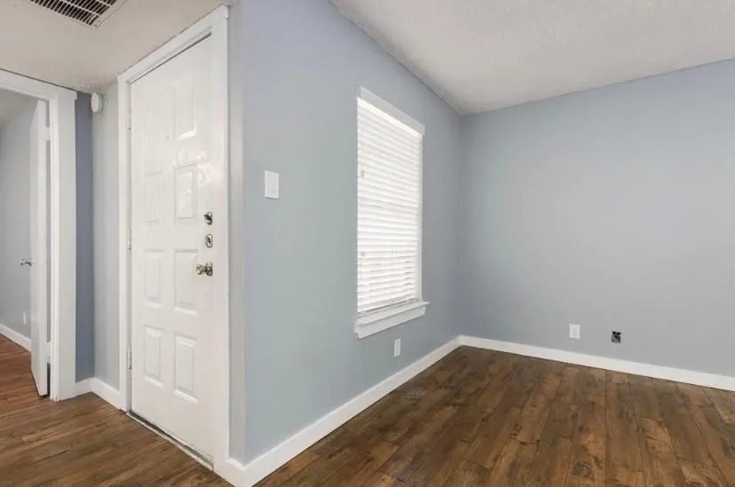 Condominium For Rent in Collin County , 4748 Old Bent Tree Lane 1505, Dallas, Texas 75287, 1 Bedroom, 1 Bathroom, Garage spaces, 527 Sqft, built in 1985, mls#21343079, Real Estate Agent in Dallas, Homes For Rent in Collin county, Homes For Rent in Dallas, Realtor in Dallas Texas, Real Estate Brokerage Independent Realty Texas, Luminita Cordes Realtor