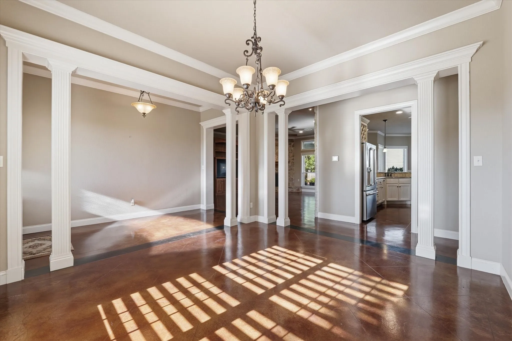 Single Family Residence For Sale in Mc Lennan County , 504 Casa Del Rancho Road, Lorena, Texas 76655, 4 Bedroom, 4 Bathroom, 3 Garage spaces, 3,714 Sqft, built in 2009, mls#21343277, Real Estate Agent in Lorena, Homes For Sale in Mc Lennan county, Homes For Sale in Lorena, Realtor in Lorena Texas, Real Estate Brokerage Independent Realty Texas, Luminita Cordes Realtor