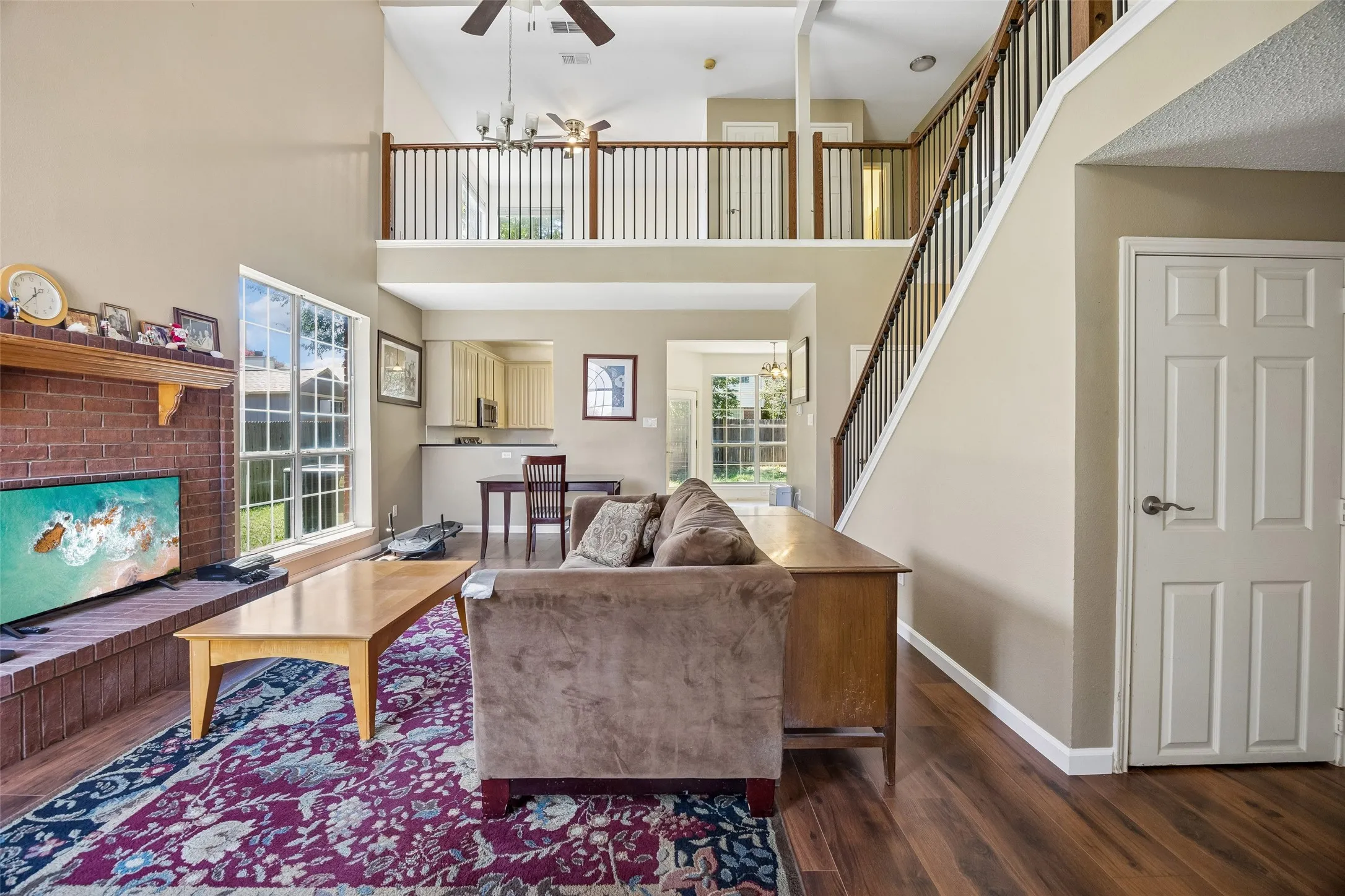 Single Family Residence For Sale in Tarrant County , 6717 Wooddale Drive, Watauga, Texas 76148, 3 Bedroom, 2 Bathroom, 2 Garage spaces, 1,817 Sqft, built in 1992, mls#21301999, Real Estate Agent in Watauga, Homes For Sale in Tarrant county, Homes For Sale in Watauga, Realtor in Watauga Texas, Real Estate Brokerage Independent Realty Texas, Luminita Cordes Realtor