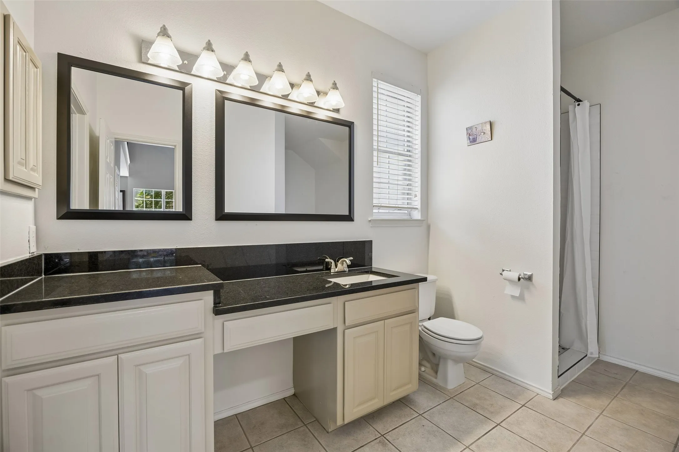Single Family Residence For Sale in Tarrant County , 6717 Wooddale Drive, Watauga, Texas 76148, 3 Bedroom, 2 Bathroom, 2 Garage spaces, 1,817 Sqft, built in 1992, mls#21301999, Real Estate Agent in Watauga, Homes For Sale in Tarrant county, Homes For Sale in Watauga, Realtor in Watauga Texas, Real Estate Brokerage Independent Realty Texas, Luminita Cordes Realtor