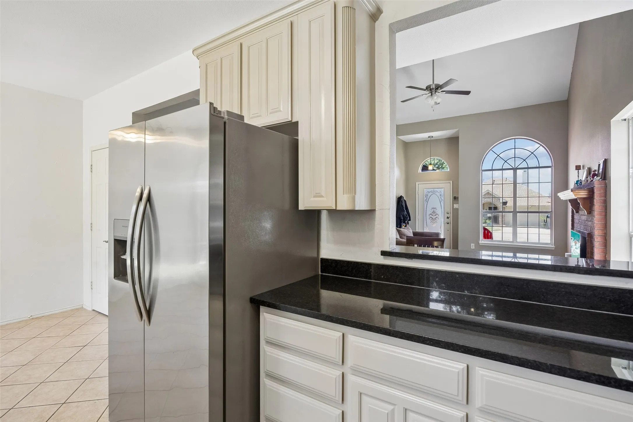 Single Family Residence For Sale in Tarrant County , 6717 Wooddale Drive, Watauga, Texas 76148, 3 Bedroom, 2 Bathroom, 2 Garage spaces, 1,817 Sqft, built in 1992, mls#21301999, Real Estate Agent in Watauga, Homes For Sale in Tarrant county, Homes For Sale in Watauga, Realtor in Watauga Texas, Real Estate Brokerage Independent Realty Texas, Luminita Cordes Realtor