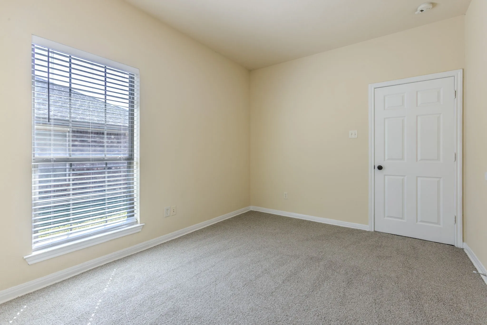 Single Family Residence For Sale in Mc Lennan County , 3060 Andalusian Lane, Robinson, Texas 76706, 3 Bedroom, 2 Bathroom, 2 Garage spaces, 1,429 Sqft, built in 2005, mls#21338633, Real Estate Agent in Robinson, Homes For Sale in Mc Lennan county, Homes For Sale in Robinson, Realtor in Robinson Texas, Real Estate Brokerage Independent Realty Texas, Luminita Cordes Realtor