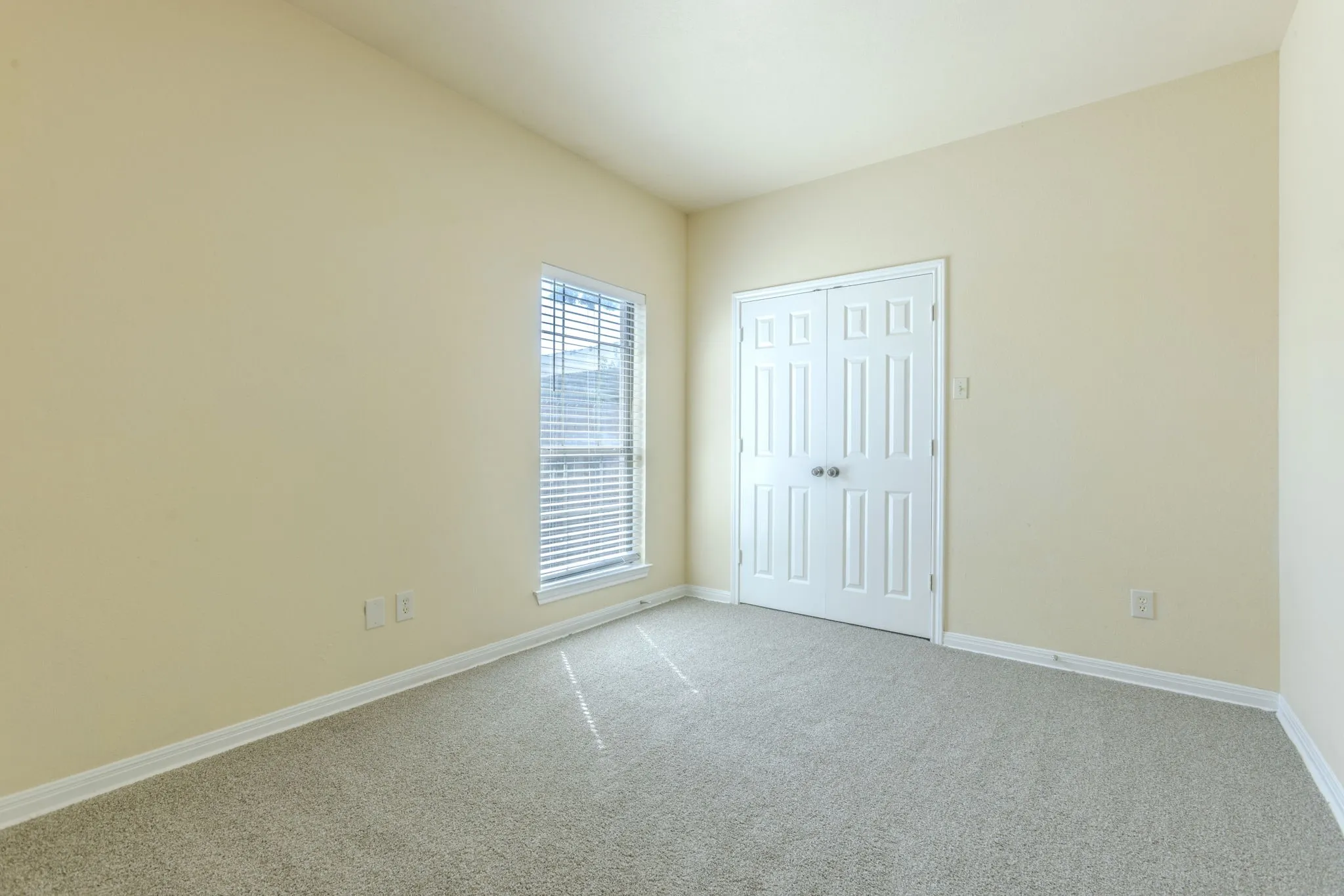 Single Family Residence For Sale in Mc Lennan County , 3060 Andalusian Lane, Robinson, Texas 76706, 3 Bedroom, 2 Bathroom, 2 Garage spaces, 1,429 Sqft, built in 2005, mls#21338633, Real Estate Agent in Robinson, Homes For Sale in Mc Lennan county, Homes For Sale in Robinson, Realtor in Robinson Texas, Real Estate Brokerage Independent Realty Texas, Luminita Cordes Realtor