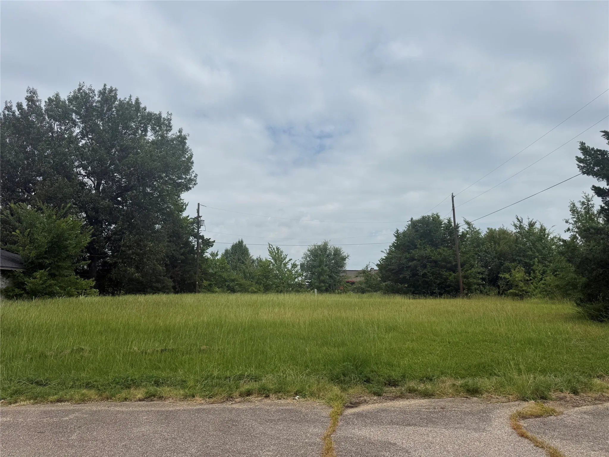 Unimproved Land For Sale in Lamar County , 3405 Ridgeview Road, Paris, Texas 75460, 0, 0, Garage spaces, 0 Sqft, built in 0, mls#21340980, Real Estate Agent in Paris, Homes For Sale in Lamar county, Homes For Sale in Paris, Realtor in Paris Texas, Real Estate Brokerage Independent Realty Texas, Luminita Cordes Realtor