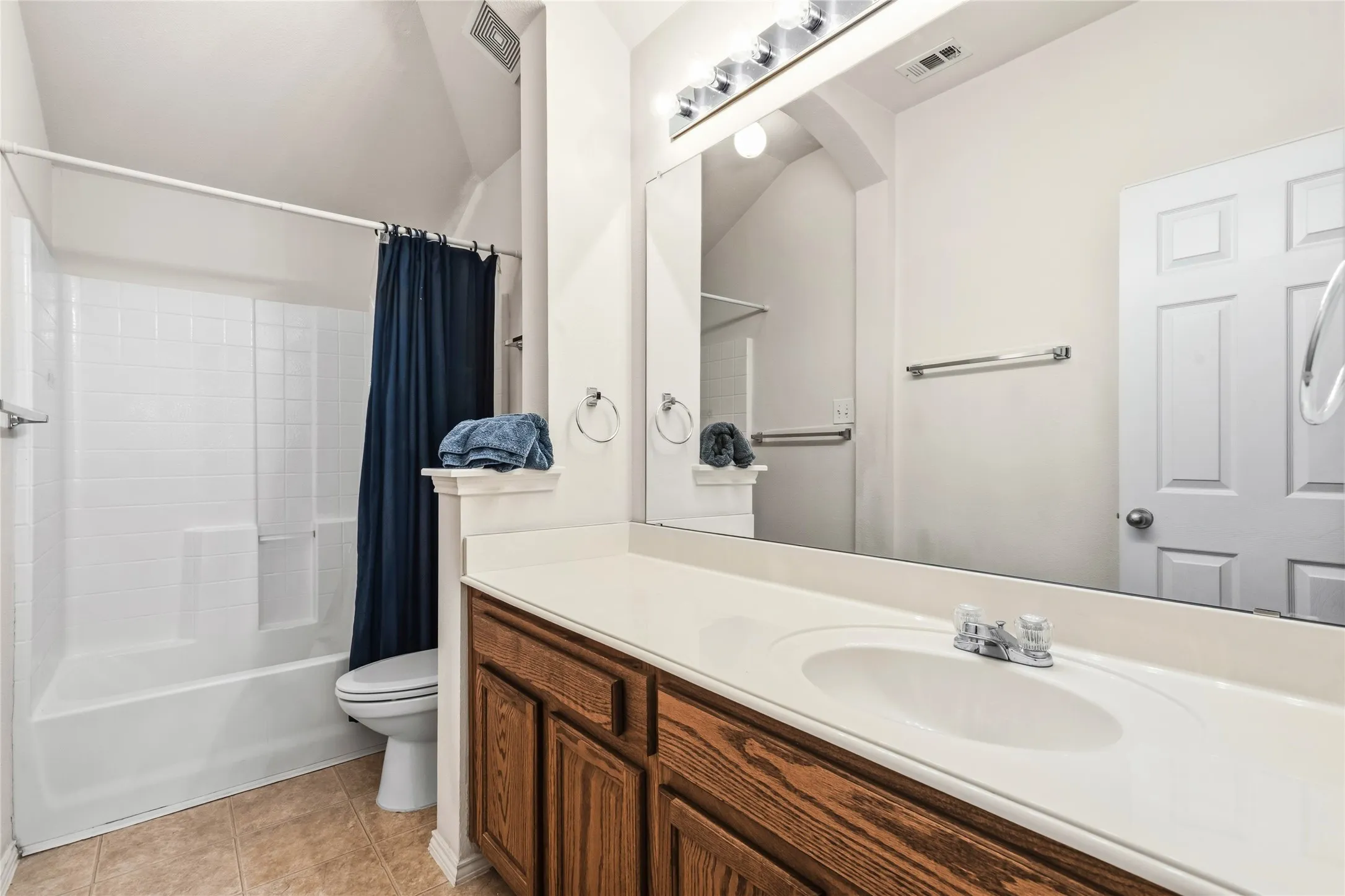 Guest suite bathroom