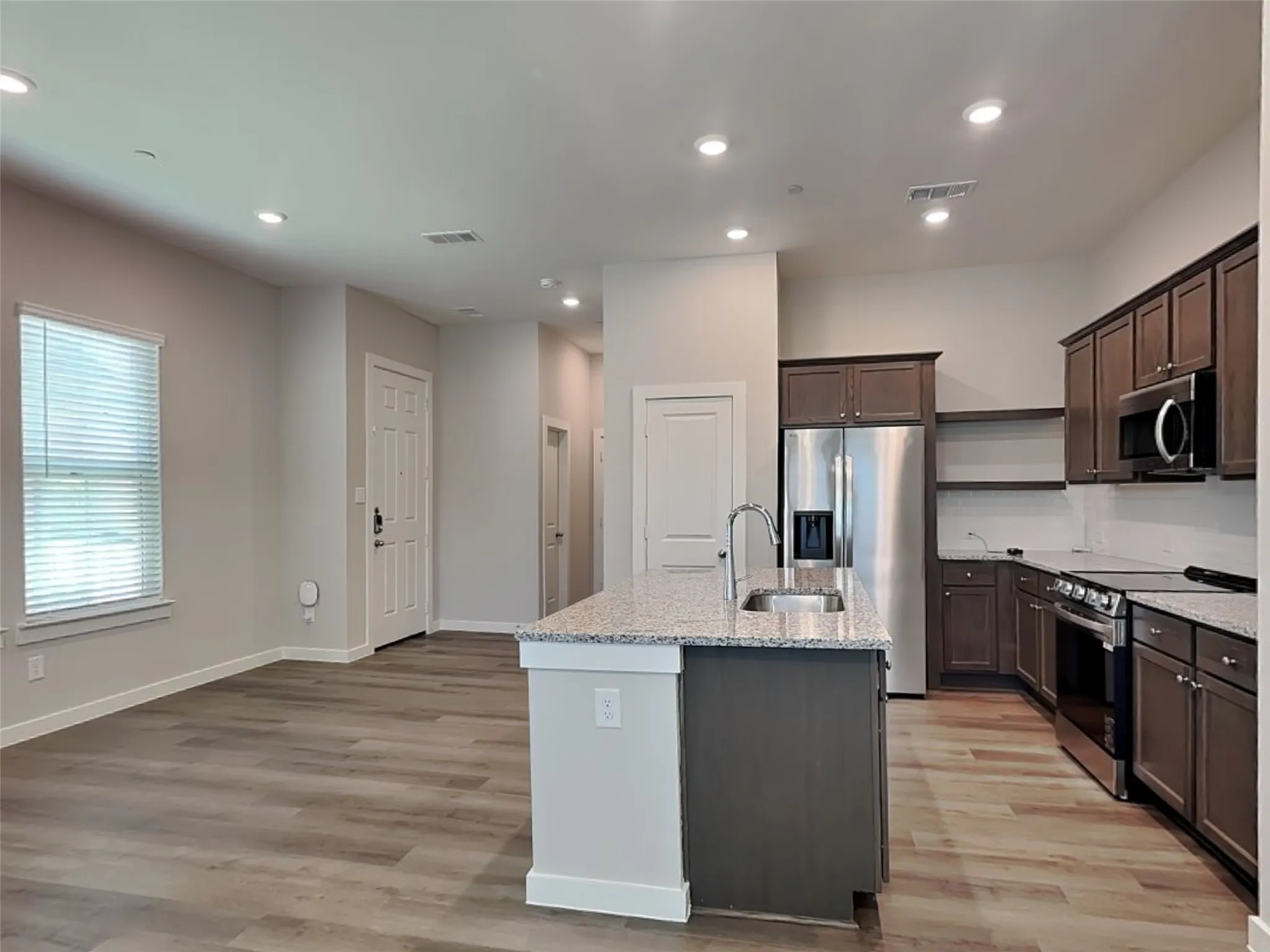 Single Family Residence For Rent in Tarrant County , 105 Rutland Court, Saginaw, Texas 76179, 3 Bedroom, 3 Bathroom, 2 Garage spaces, 1,667 Sqft, built in 2026, mls#21344344, Real Estate Agent in Saginaw, Homes For Rent in Tarrant county, Homes For Rent in Saginaw, Realtor in Saginaw Texas, Real Estate Brokerage Independent Realty Texas, Luminita Cordes Realtor