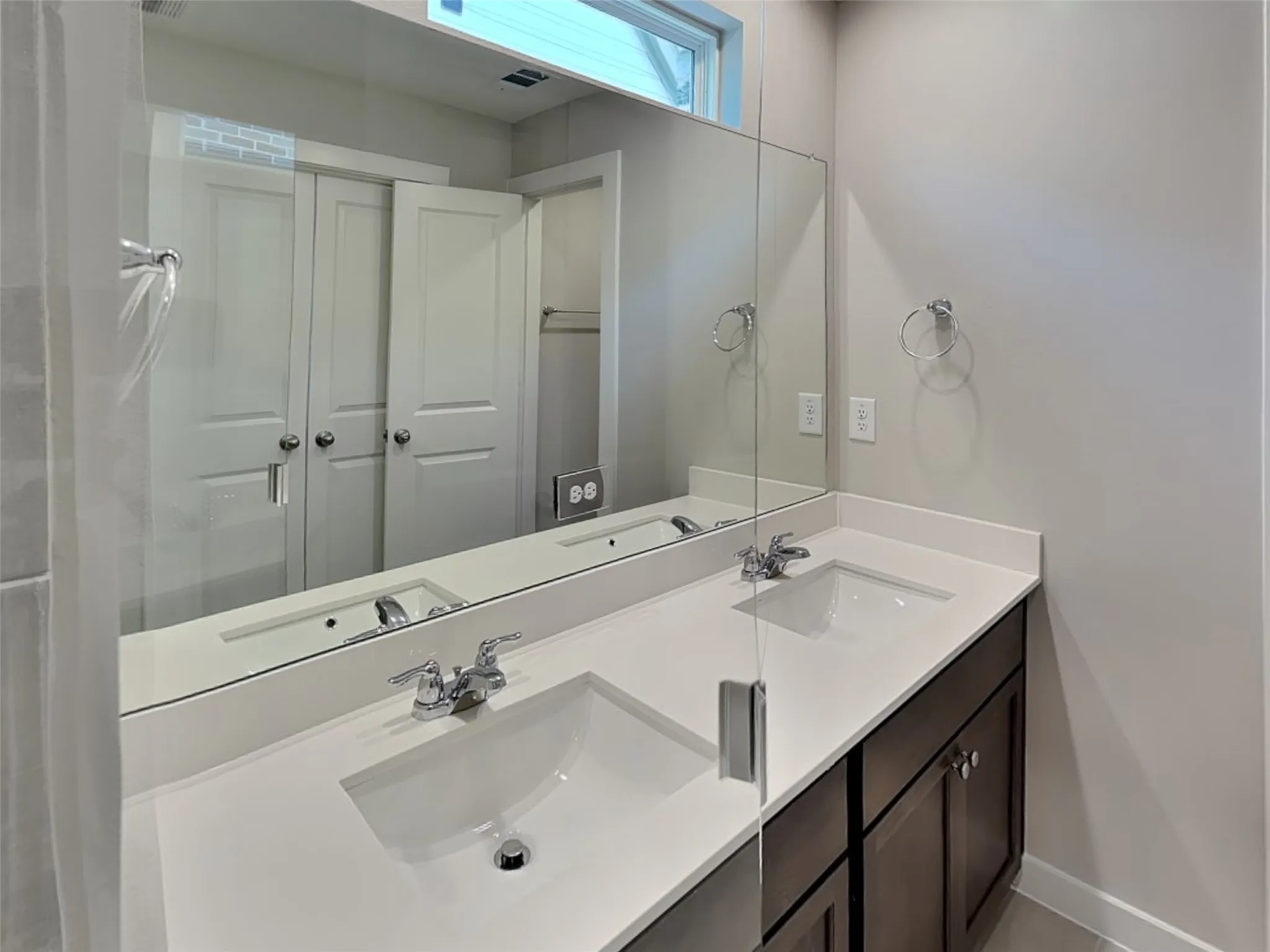Single Family Residence For Rent in Tarrant County , 105 Rutland Court, Saginaw, Texas 76179, 3 Bedroom, 3 Bathroom, 2 Garage spaces, 1,667 Sqft, built in 2026, mls#21344344, Real Estate Agent in Saginaw, Homes For Rent in Tarrant county, Homes For Rent in Saginaw, Realtor in Saginaw Texas, Real Estate Brokerage Independent Realty Texas, Luminita Cordes Realtor