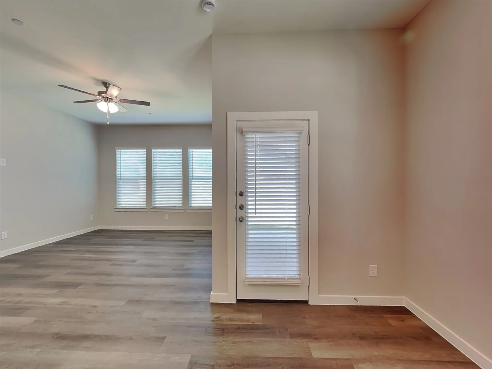 Single Family Residence For Rent in Tarrant County , 105 Rutland Court, Saginaw, Texas 76179, 3 Bedroom, 3 Bathroom, 2 Garage spaces, 1,667 Sqft, built in 2026, mls#21344344, Real Estate Agent in Saginaw, Homes For Rent in Tarrant county, Homes For Rent in Saginaw, Realtor in Saginaw Texas, Real Estate Brokerage Independent Realty Texas, Luminita Cordes Realtor