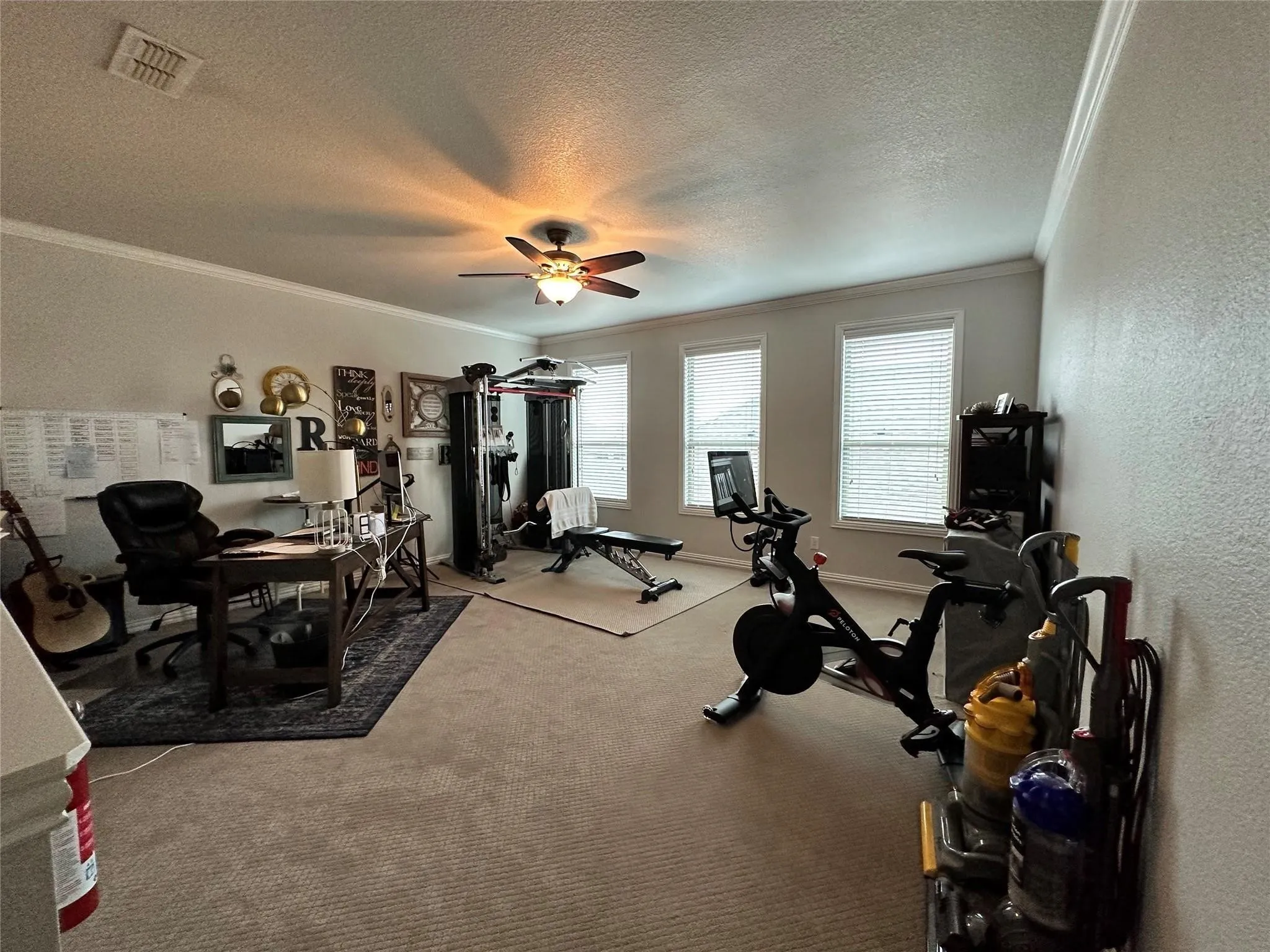 Single Family Residence For Rent in Denton County , 1609 Meadow Trail, Aubrey, Texas 76227, 4 Bedroom, 3 Bathroom, 2 Garage spaces, 2,735 Sqft, built in 2017, mls#21344346, Real Estate Agent in Aubrey, Homes For Rent in Denton county, Homes For Rent in Aubrey, Realtor in Aubrey Texas, Real Estate Brokerage Independent Realty Texas, Luminita Cordes Realtor