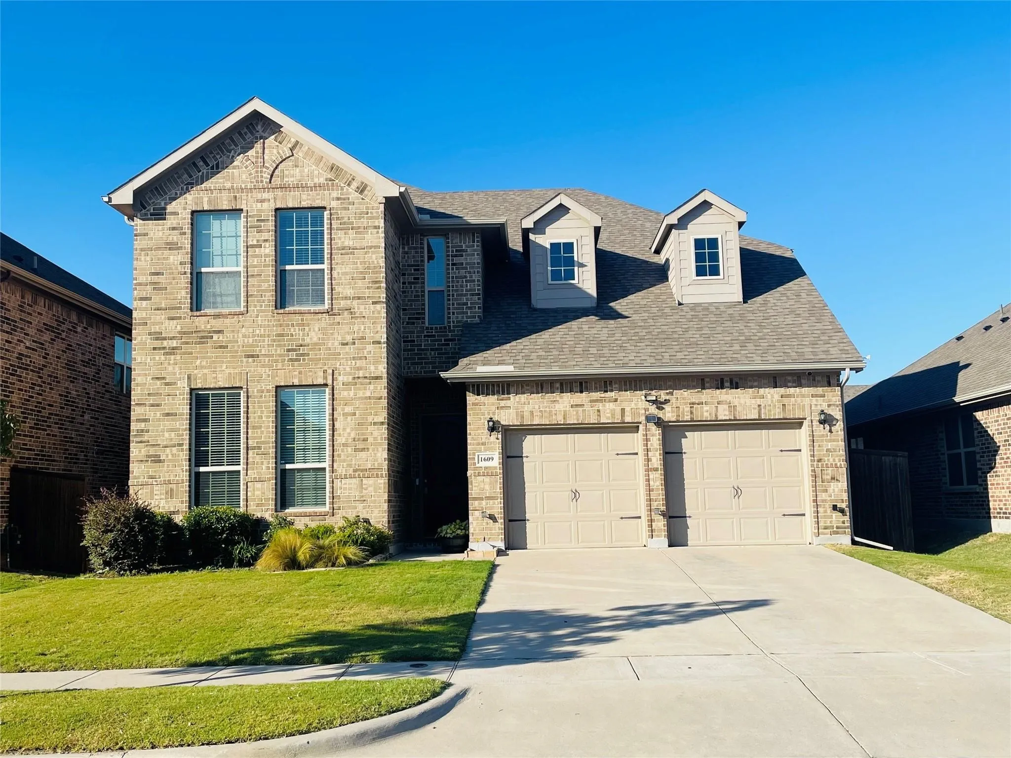 Single Family Residence For Rent in Denton County , 1609 Meadow Trail, Aubrey, Texas 76227, 4 Bedroom, 3 Bathroom, 2 Garage spaces, 2,735 Sqft, built in 2017, mls#21344346, Real Estate Agent in Aubrey, Homes For Rent in Denton county, Homes For Rent in Aubrey, Realtor in Aubrey Texas, Real Estate Brokerage Independent Realty Texas, Luminita Cordes Realtor