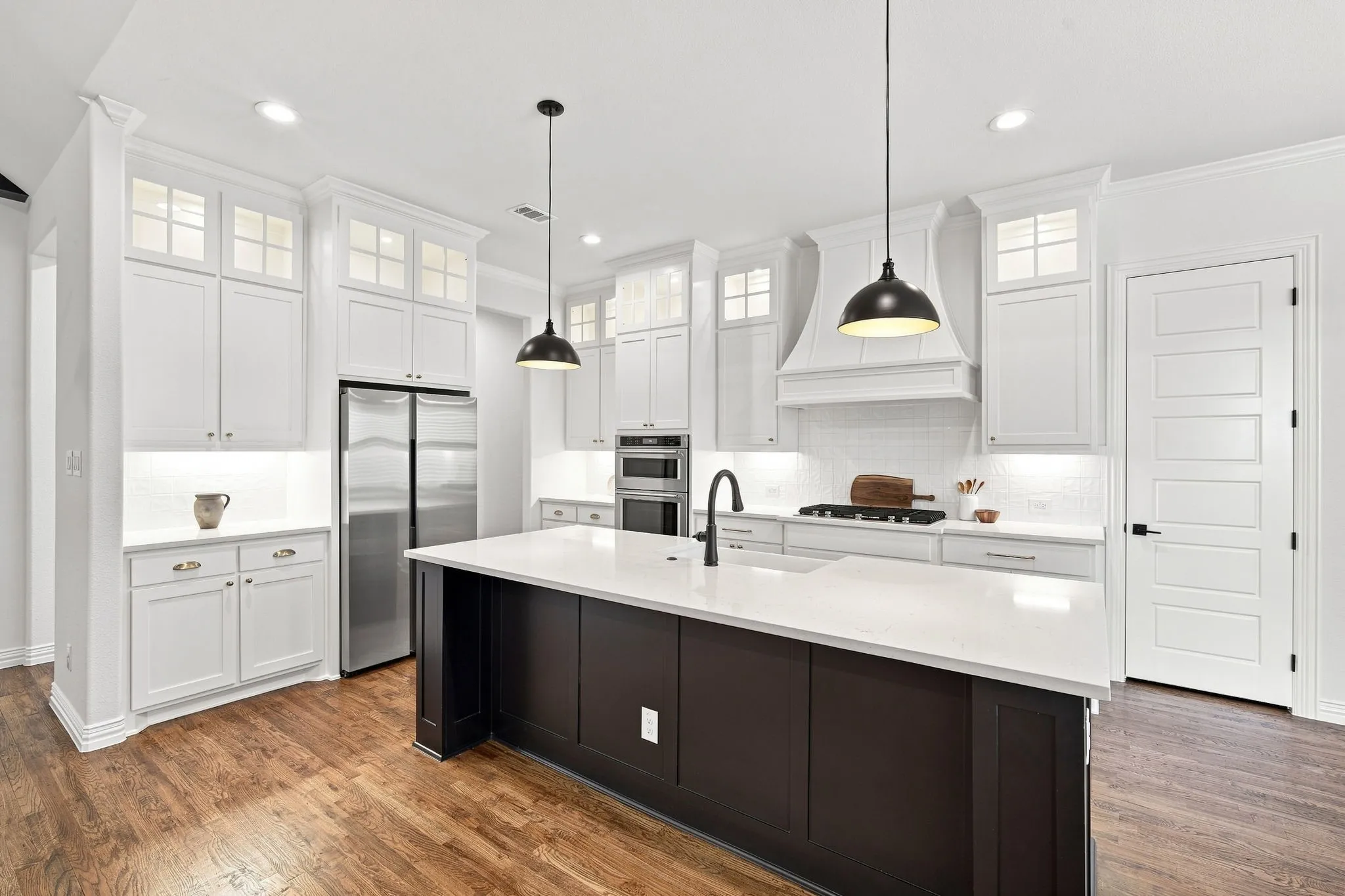Single Family Residence For Sale in Ellis County , 4231 Spring Garden Road, Midlothian, Texas 76065, 4 Bedroom, 3 Bathroom, 3 Garage spaces, 3,199 Sqft, built in 2024, mls#21343631, Real Estate Agent in Midlothian, Homes For Sale in Ellis county, Homes For Sale in Midlothian, Realtor in Midlothian Texas, Real Estate Brokerage Independent Realty Texas, Luminita Cordes Realtor