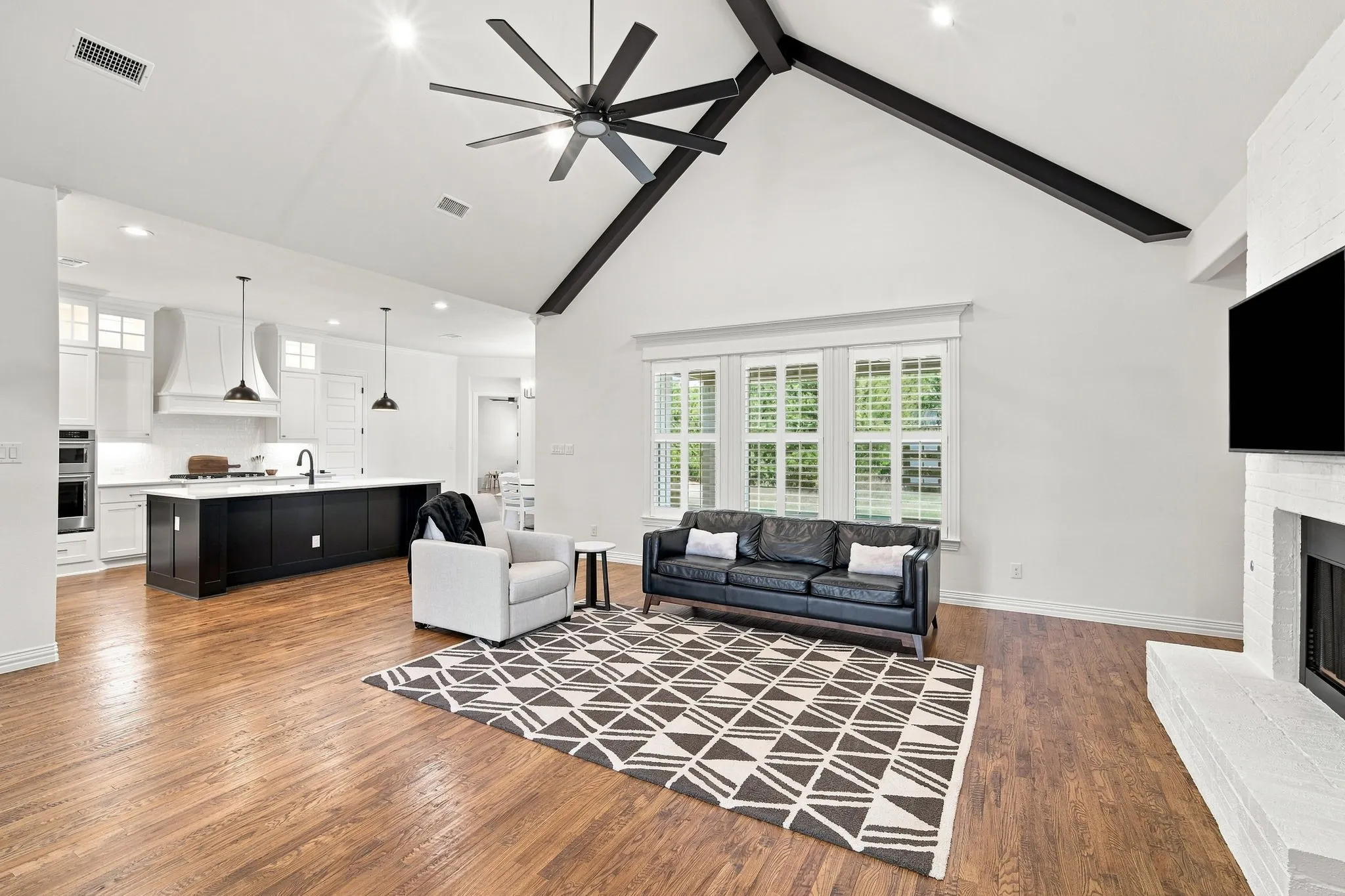 Single Family Residence For Sale in Ellis County , 4231 Spring Garden Road, Midlothian, Texas 76065, 4 Bedroom, 3 Bathroom, 3 Garage spaces, 3,199 Sqft, built in 2024, mls#21343631, Real Estate Agent in Midlothian, Homes For Sale in Ellis county, Homes For Sale in Midlothian, Realtor in Midlothian Texas, Real Estate Brokerage Independent Realty Texas, Luminita Cordes Realtor